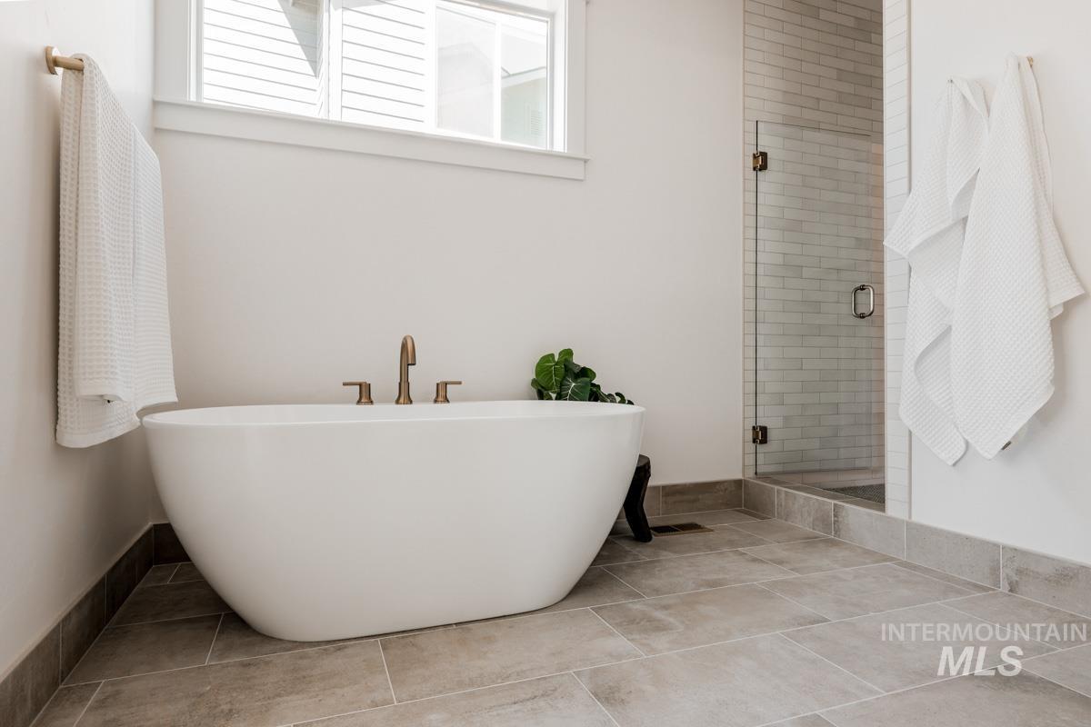 2523 E Tenzing Dr, Meridian, Idaho 83642, 4 Bedrooms, 3.5 Bathrooms, Residential For Sale, Price $849,900,MLS 98967669