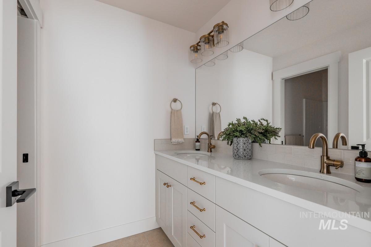 2523 E Tenzing Dr, Meridian, Idaho 83642, 4 Bedrooms, 3.5 Bathrooms, Residential For Sale, Price $849,900,MLS 98967669