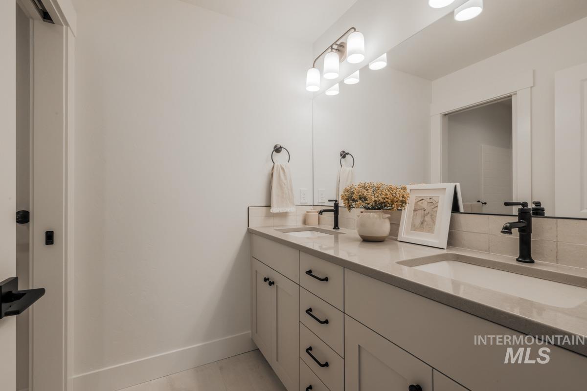 2523 E Tenzing Dr, Meridian, Idaho 83642, 4 Bedrooms, 3.5 Bathrooms, Residential For Sale, Price $849,900,MLS 98967669