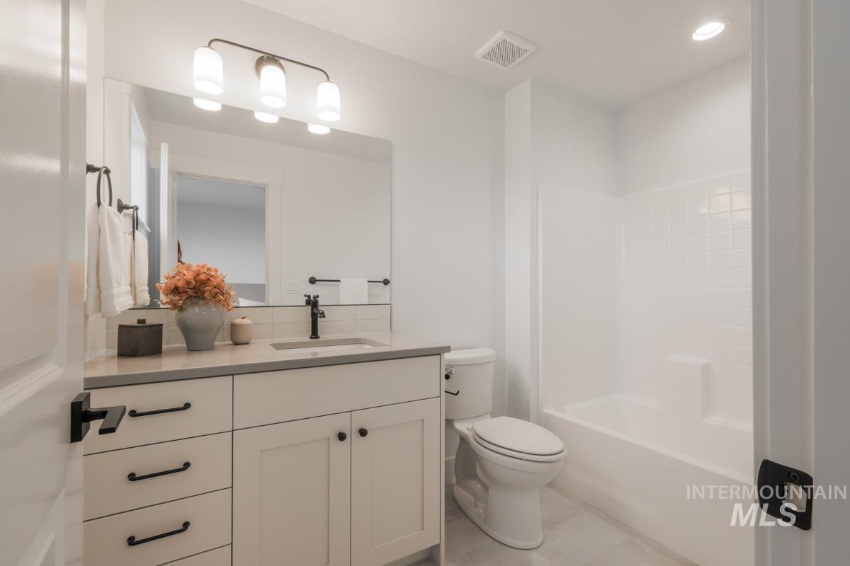 2523 E Tenzing Dr, Meridian, Idaho 83642, 4 Bedrooms, 3.5 Bathrooms, Residential For Sale, Price $849,900,MLS 98967669