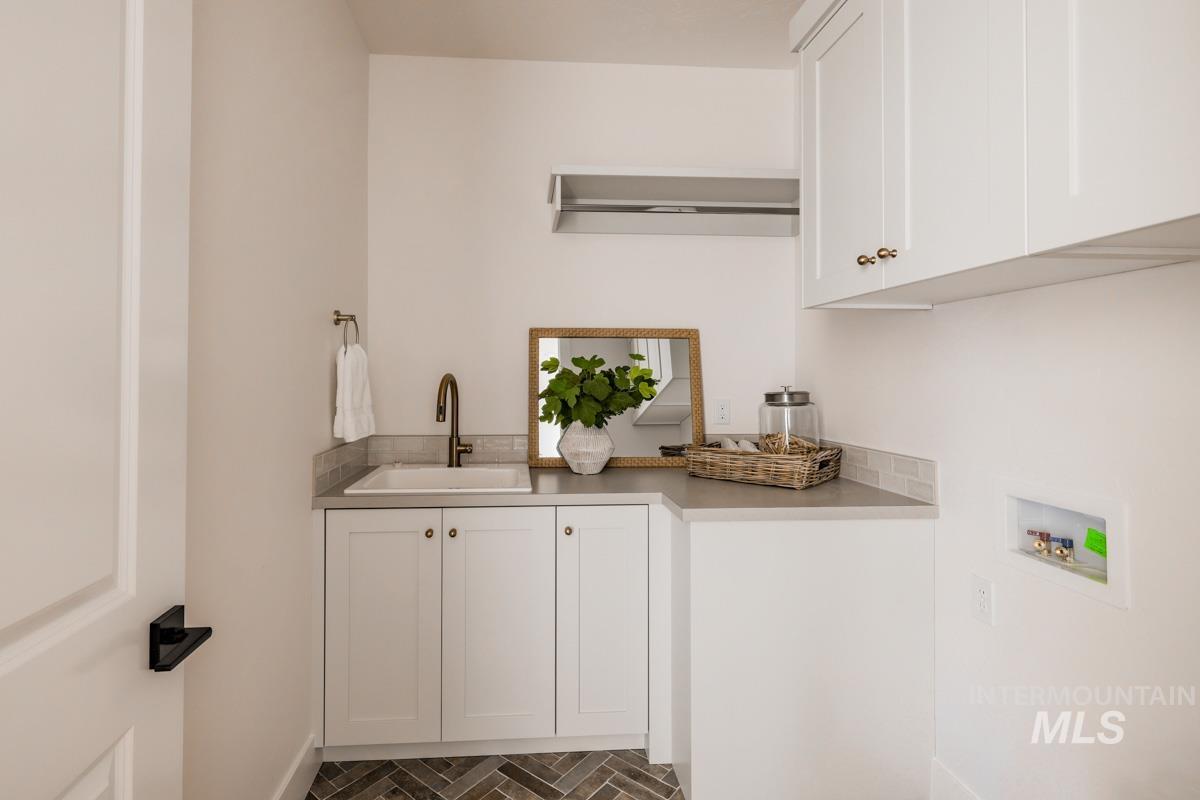 2523 E Tenzing Dr, Meridian, Idaho 83642, 4 Bedrooms, 3.5 Bathrooms, Residential For Sale, Price $849,900,MLS 98967669