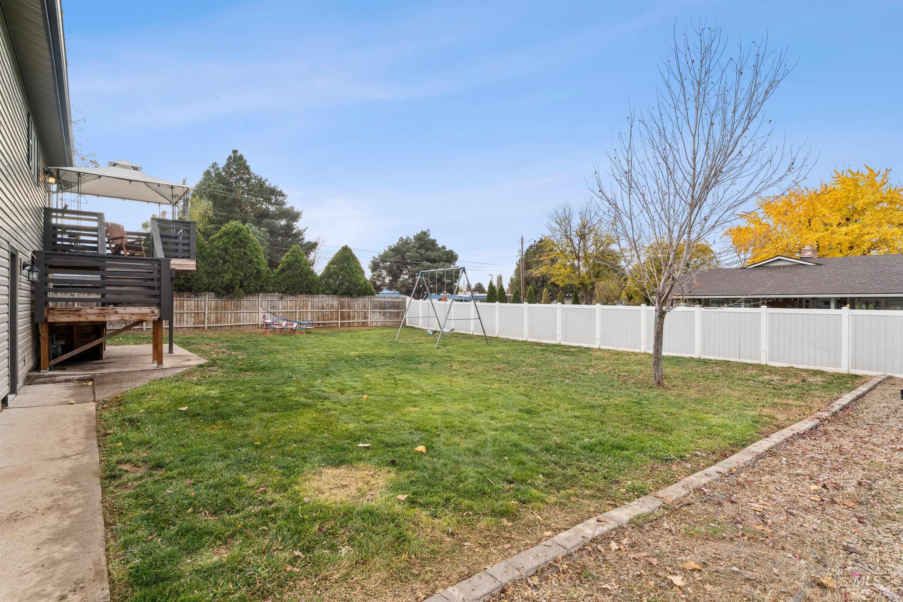 4811 N Leather Way, Boise, Idaho 83713-1847, 4 Bedrooms, 3 Bathrooms, Residential For Sale, Price $545,000,MLS 98967670