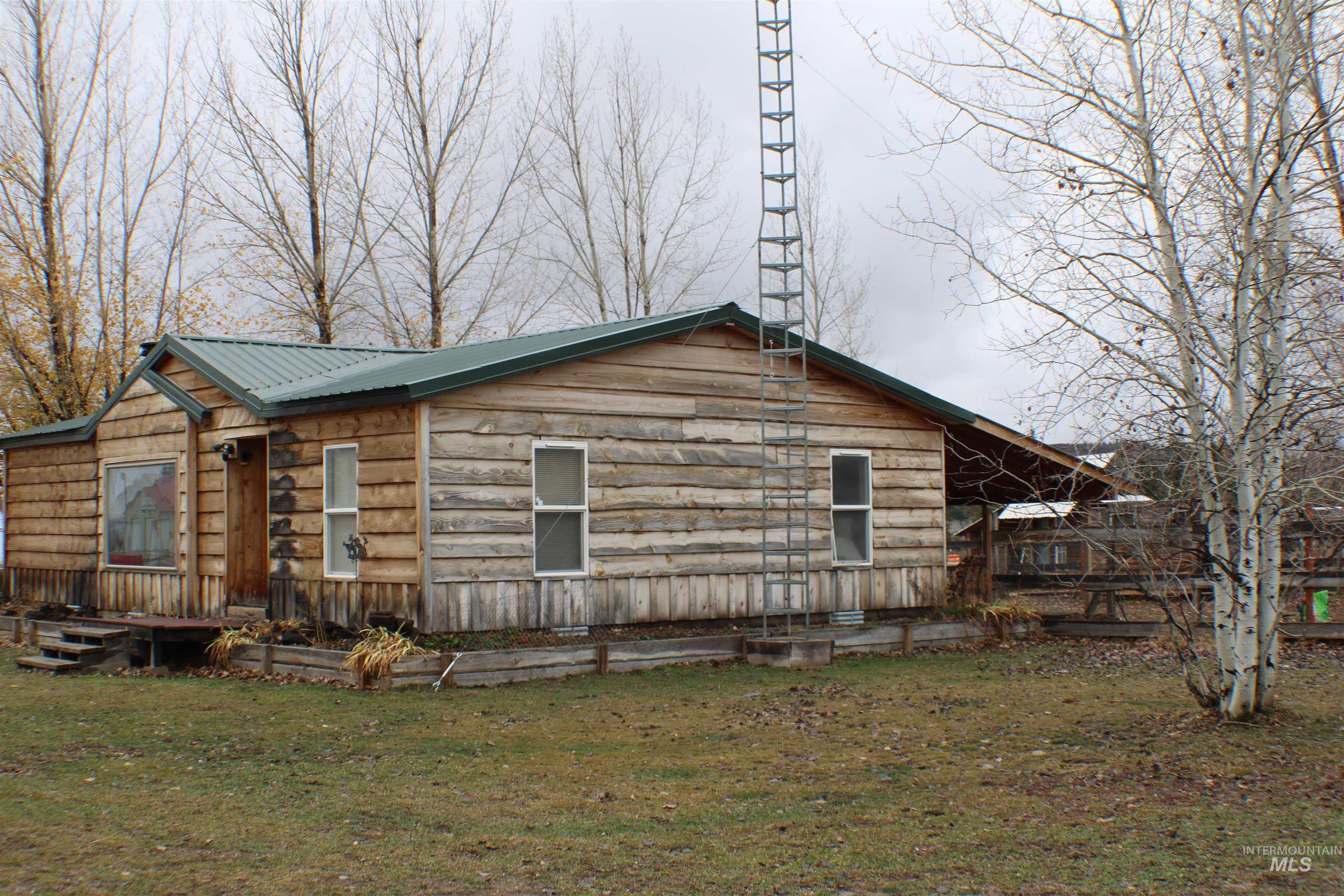 200 E Prairie Road, Prairie, Idaho 83647, 3 Bedrooms, 2.5 Bathrooms, Residential For Sale, Price $500,000, 98967675