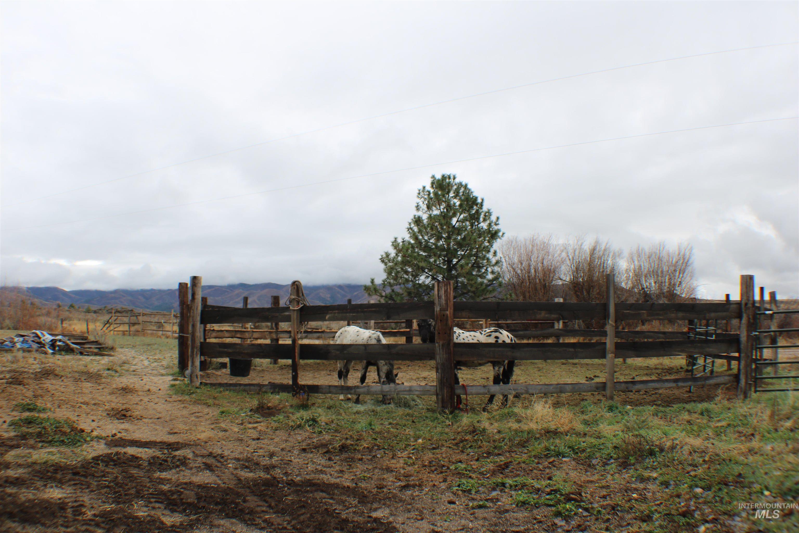 200 E Prairie Road, Prairie, Idaho 83647, 3 Bedrooms, 2.5 Bathrooms, Residential For Sale, Price $500,000, 98967675