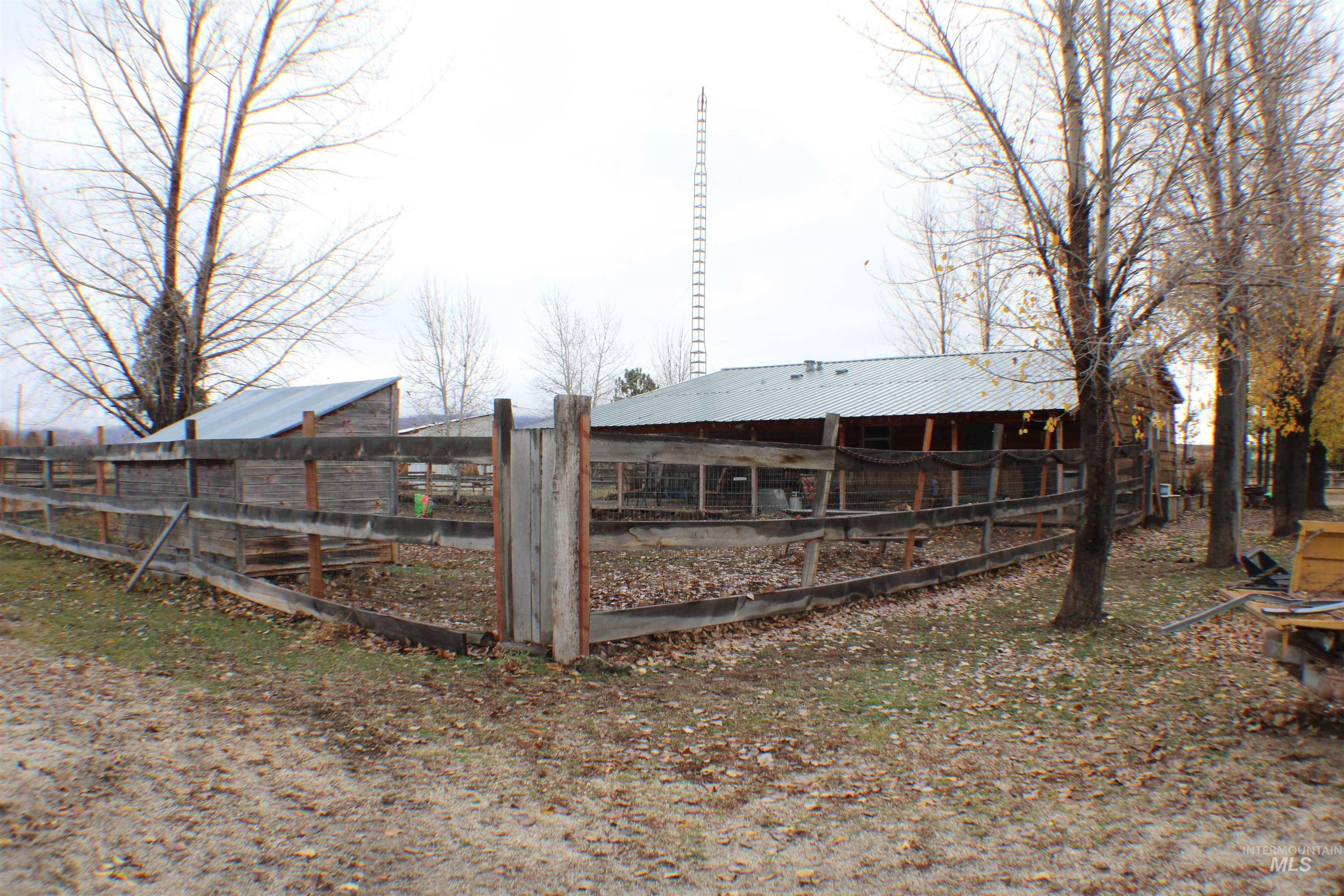 200 E Prairie Road, Prairie, Idaho 83647, 3 Bedrooms, 2.5 Bathrooms, Residential For Sale, Price $500,000, 98967675