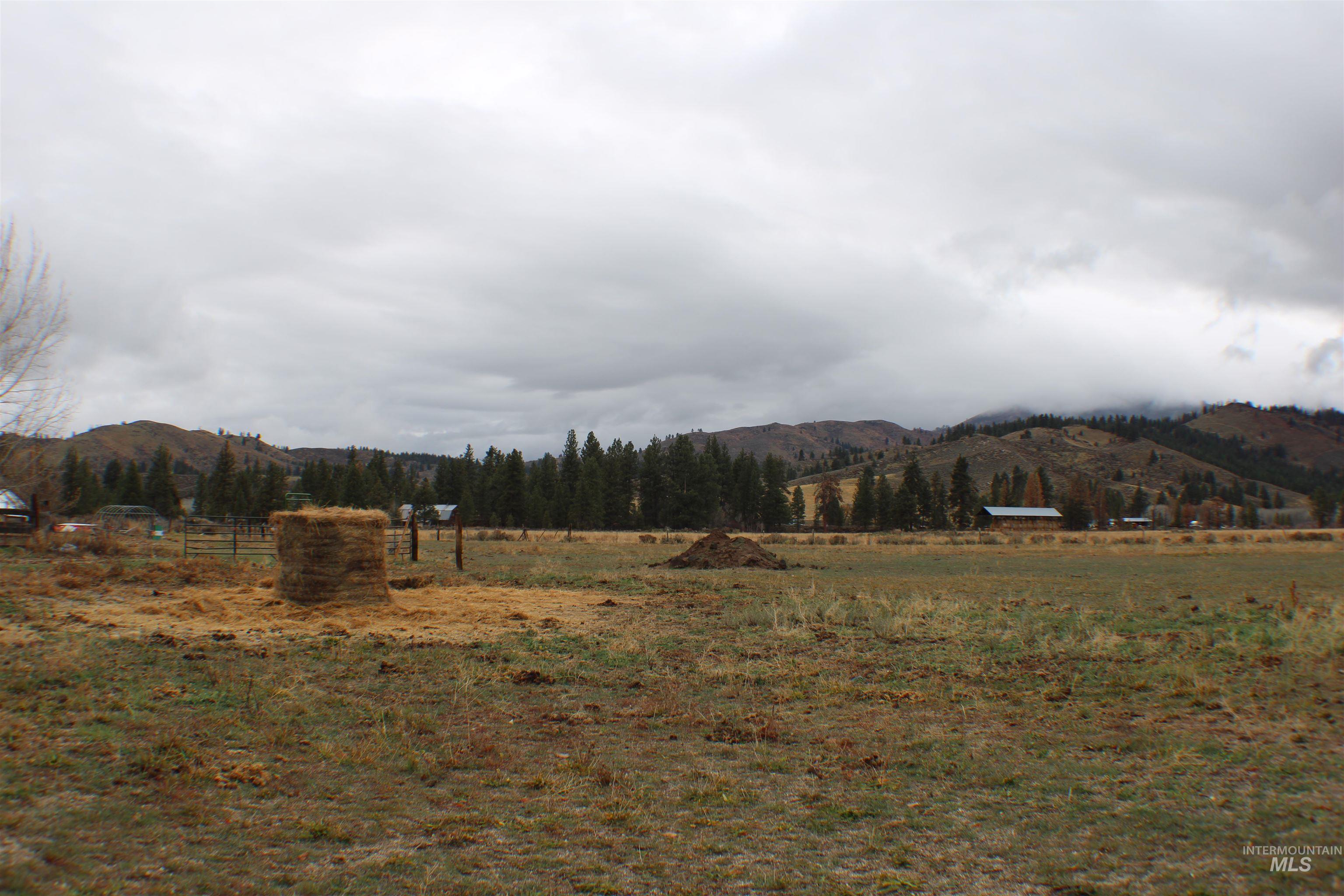 200 E Prairie Road, Prairie, Idaho 83647, 3 Bedrooms, 2.5 Bathrooms, Residential For Sale, Price $500,000, 98967675