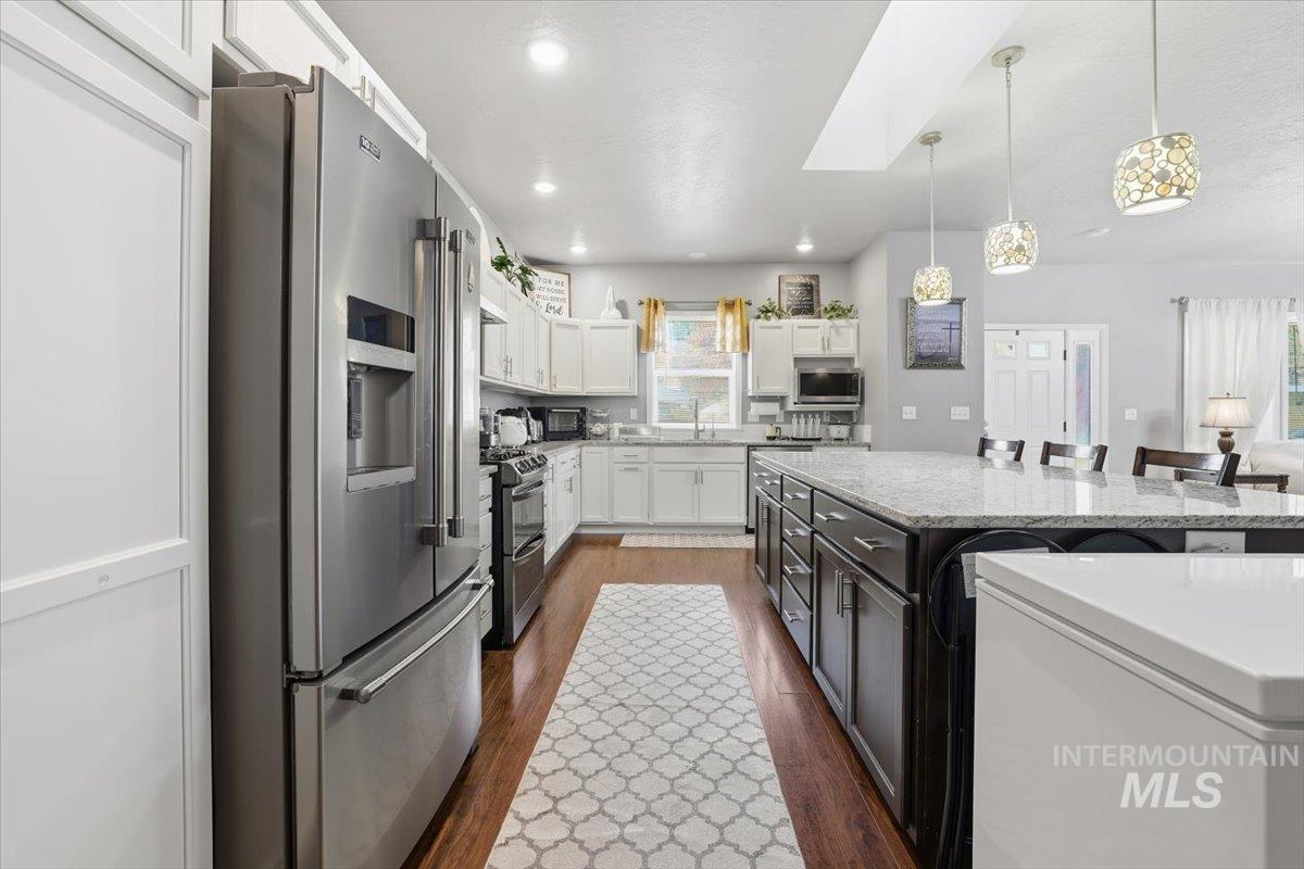 7501 W Swift Ln, Boise, Idaho 83704, 7 Bedrooms, 4.5 Bathrooms, Residential Income For Sale, Price $1,277,700,MLS 98967677