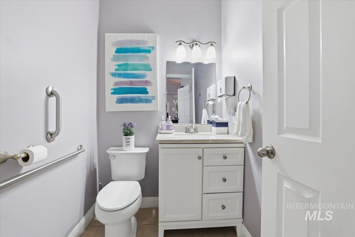 7501 W Swift Ln, Boise, Idaho 83704, 7 Bedrooms, 4.5 Bathrooms, Residential Income For Sale, Price $1,400,000,MLS 98967677