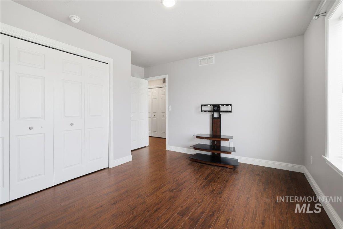 7501 W Swift Ln, Boise, Idaho 83704, 7 Bedrooms, 4.5 Bathrooms, Residential Income For Sale, Price $1,400,000,MLS 98967677