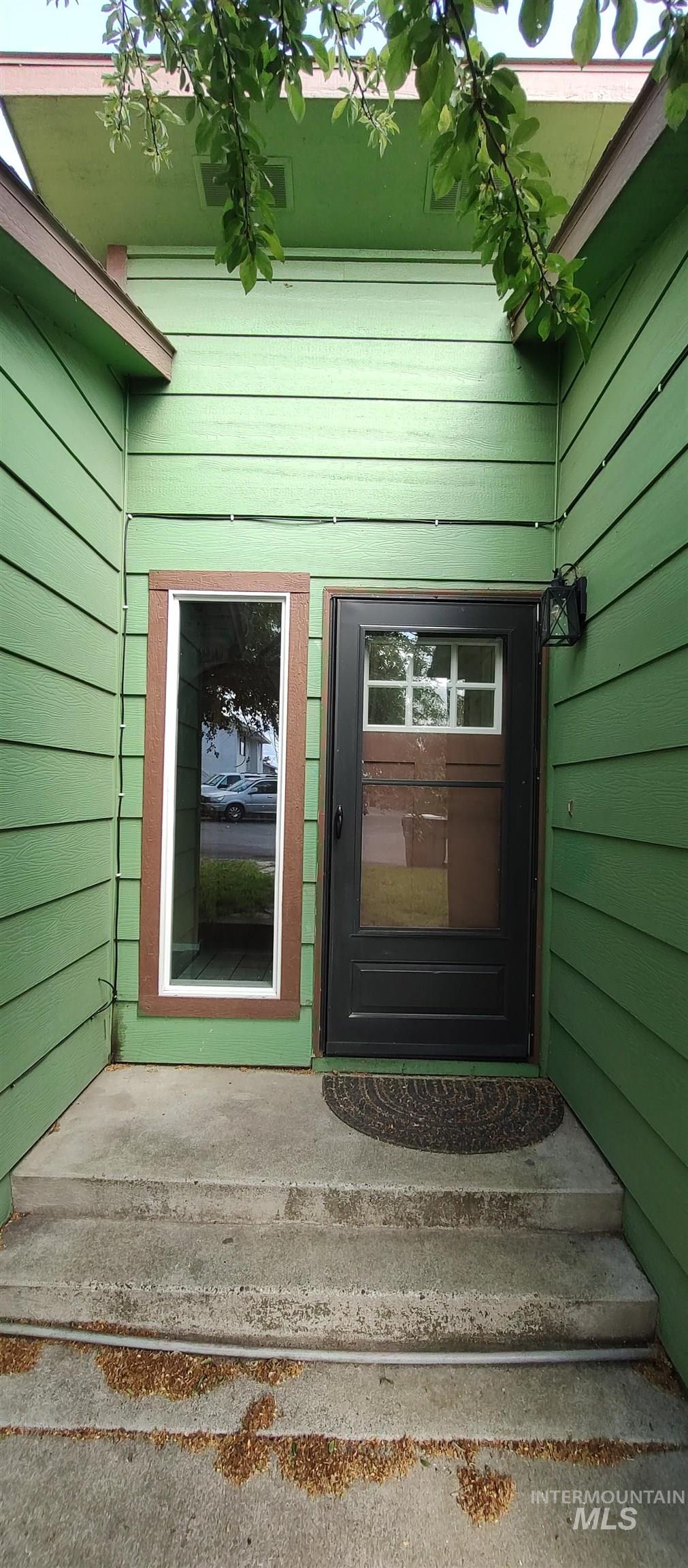 2933 Garfield Ct, Lewiston, Idaho 83501, 3 Bedrooms, 2 Bathrooms, Residential For Sale, Price $319,700,MLS 98967696