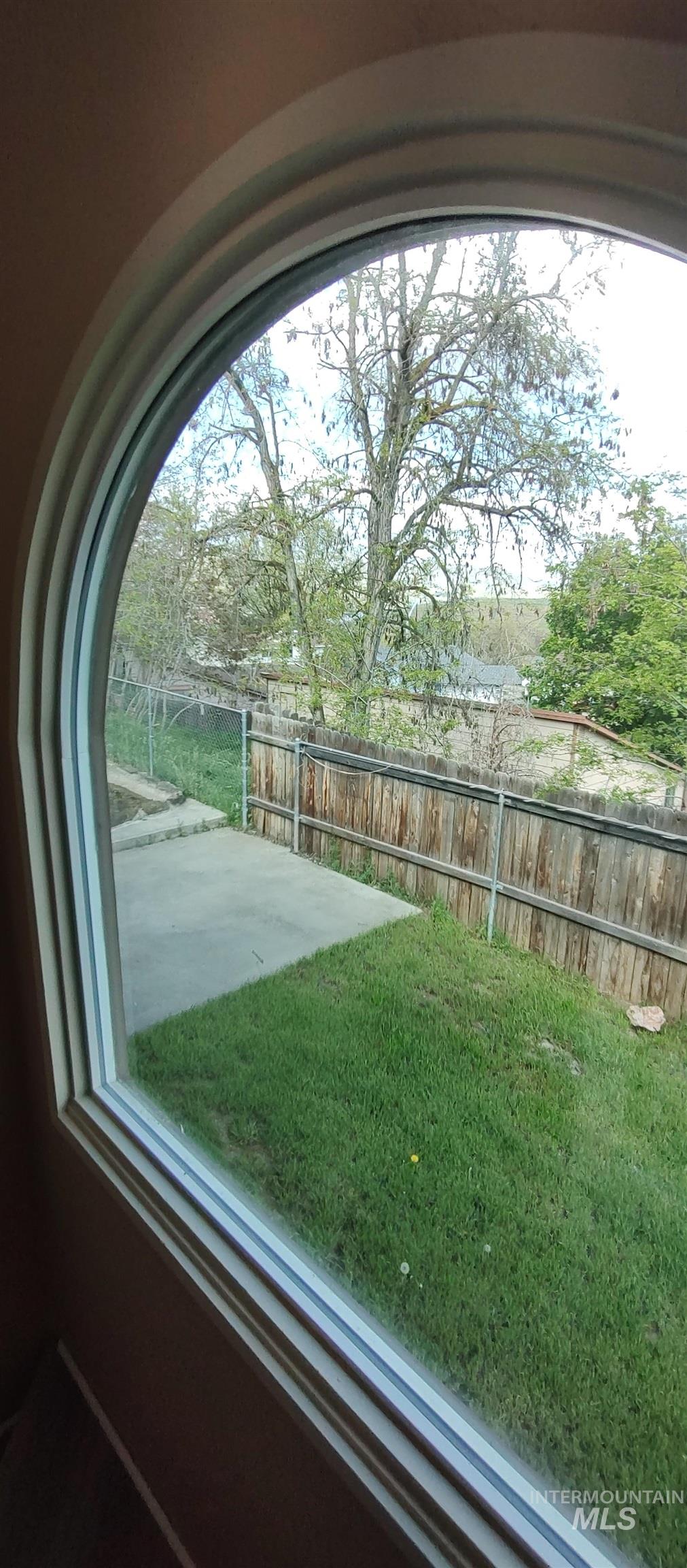 2933 Garfield Ct, Lewiston, Idaho 83501, 3 Bedrooms, 2 Bathrooms, Residential For Sale, Price $319,700,MLS 98967696