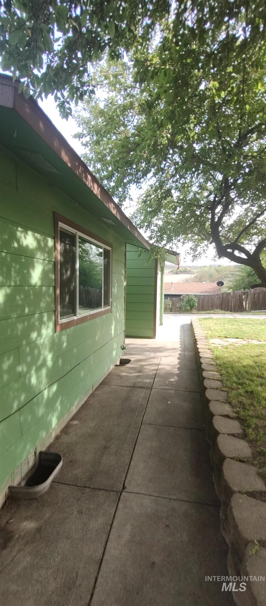 2933 Garfield Ct, Lewiston, Idaho 83501, 3 Bedrooms, 2 Bathrooms, Residential For Sale, Price $319,700,MLS 98967696