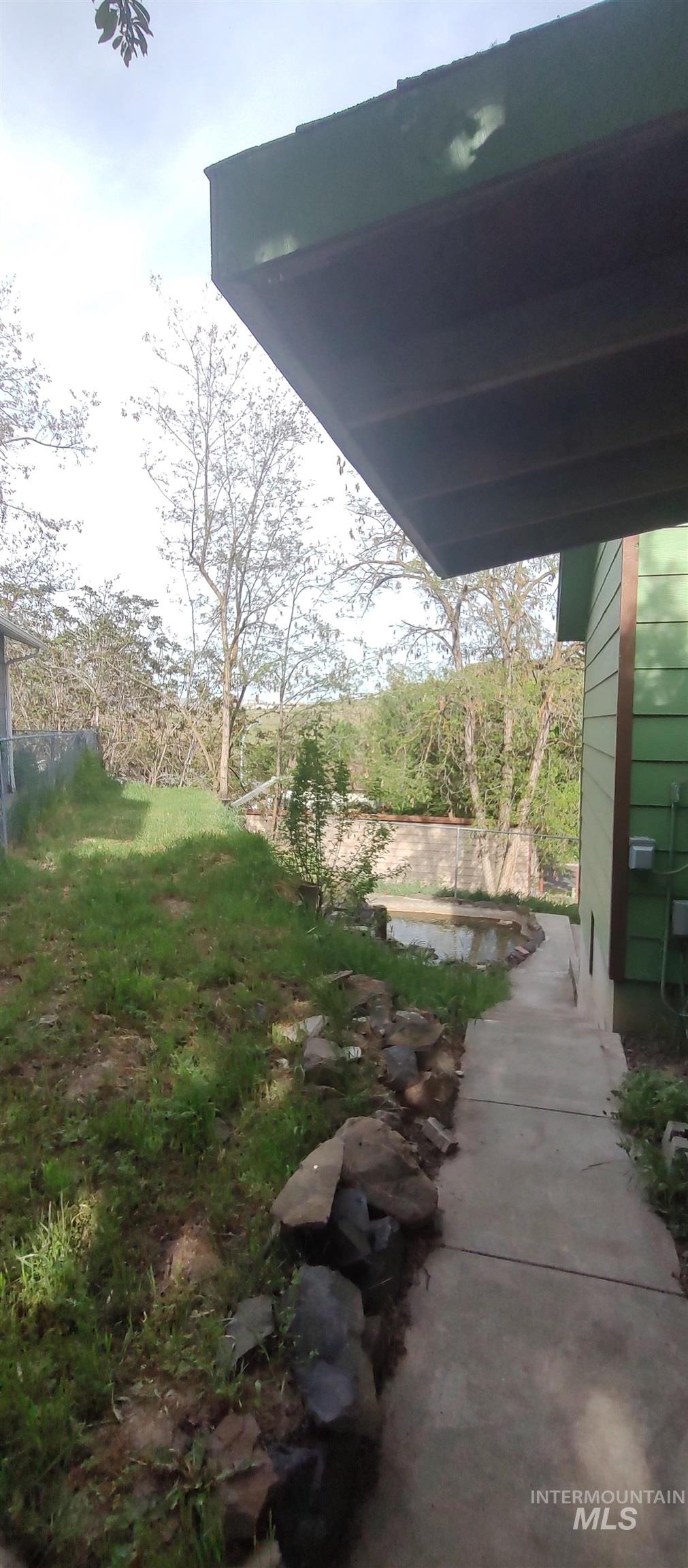 2933 Garfield Ct, Lewiston, Idaho 83501, 3 Bedrooms, 2 Bathrooms, Residential For Sale, Price $319,700,MLS 98967696