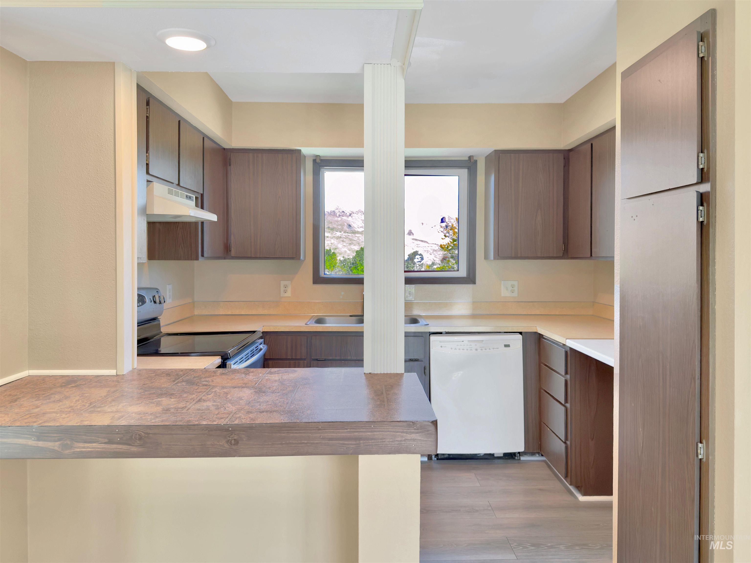 2933 Garfield Ct, Lewiston, Idaho 83501, 3 Bedrooms, 2 Bathrooms, Residential For Sale, Price $318,700,MLS 98967696