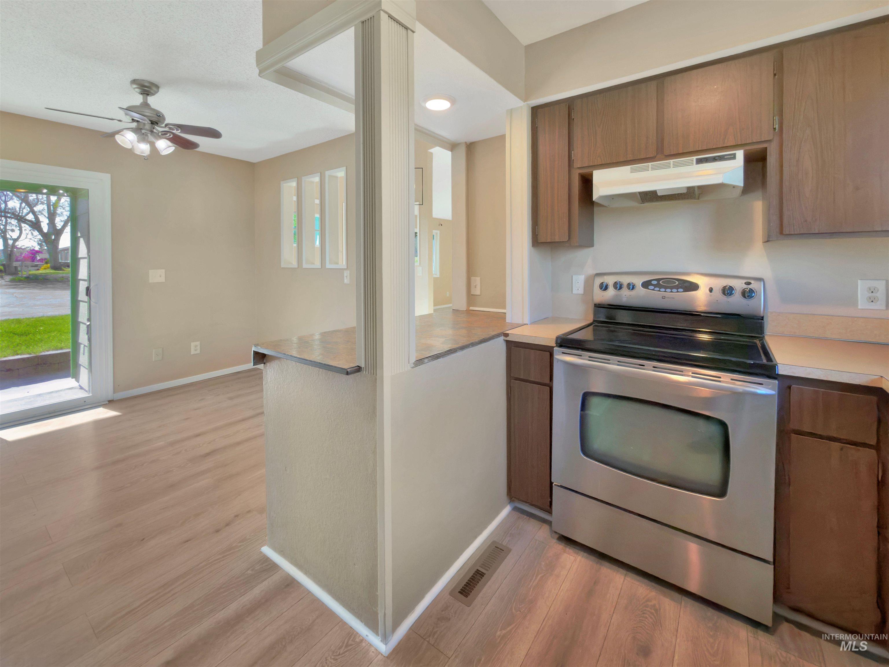 2933 Garfield Ct, Lewiston, Idaho 83501, 3 Bedrooms, 2 Bathrooms, Residential For Sale, Price $318,700,MLS 98967696