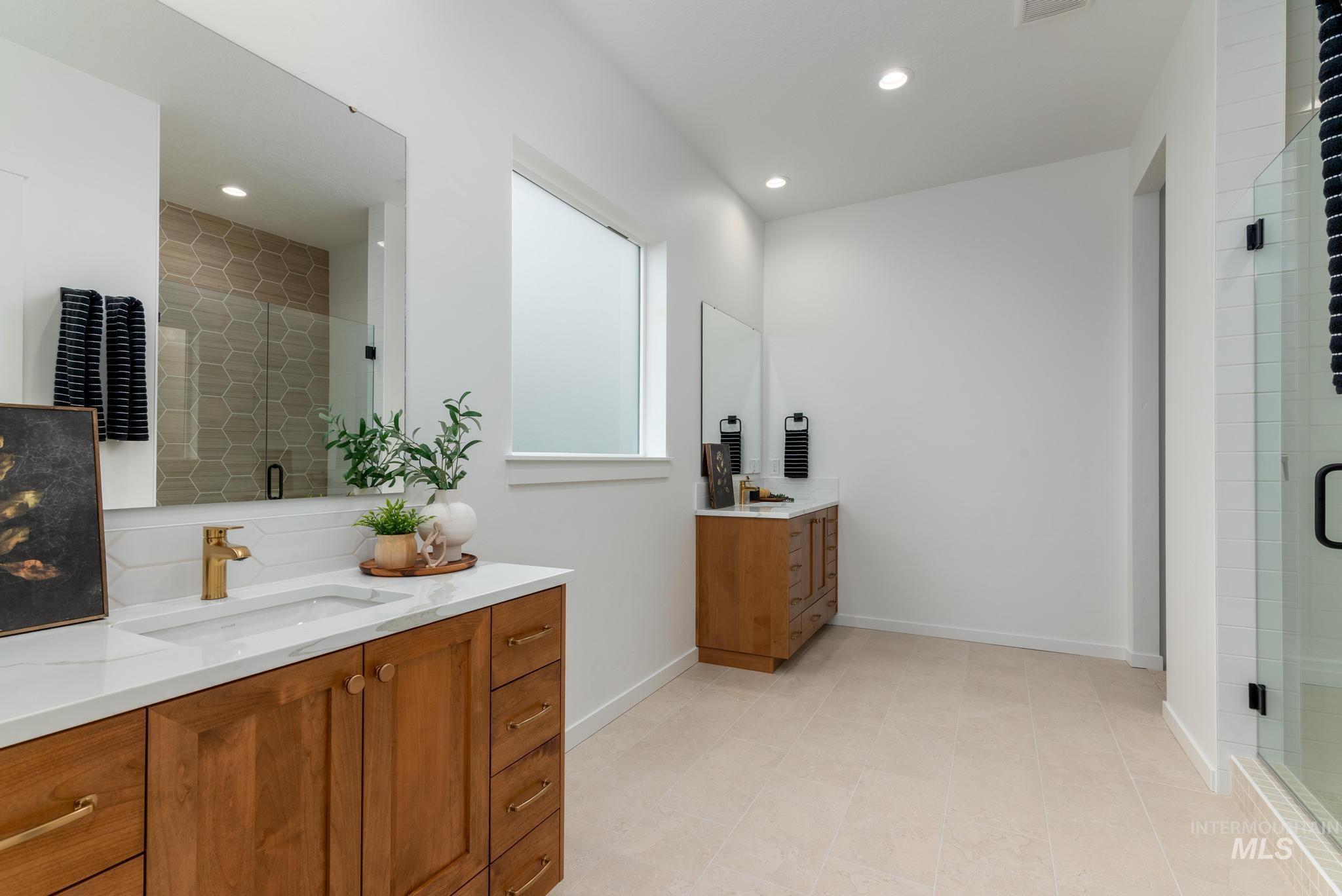 3627 N San Carlos Way, Star, Idaho 83669, 3 Bedrooms, 3 Bathrooms, Residential For Sale, Price $659,000,MLS 98967698