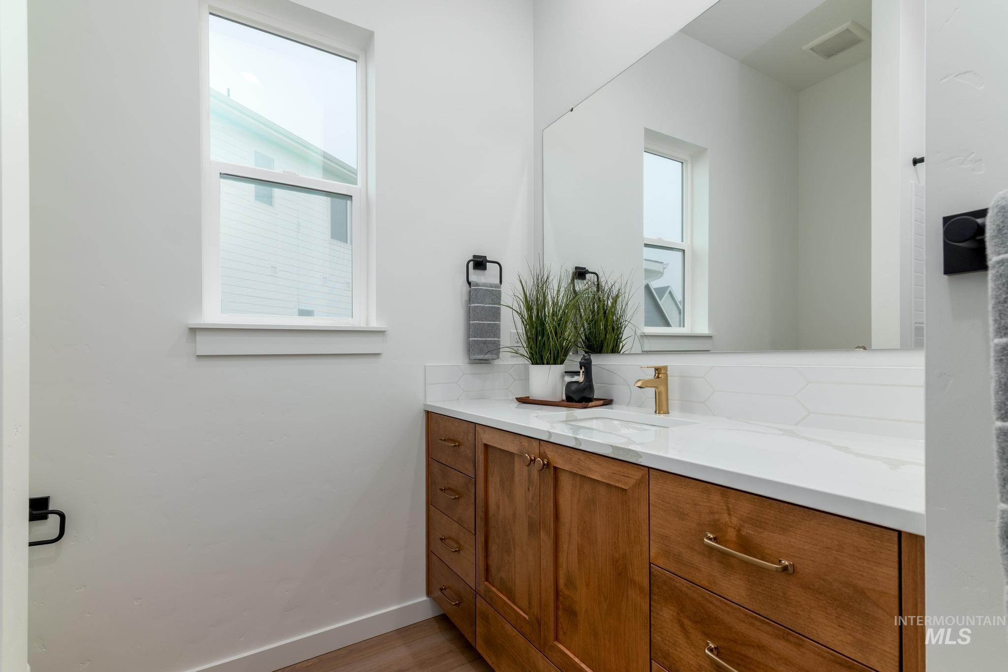 3627 N San Carlos Way, Star, Idaho 83669, 3 Bedrooms, 3 Bathrooms, Residential For Sale, Price $659,000,MLS 98967698