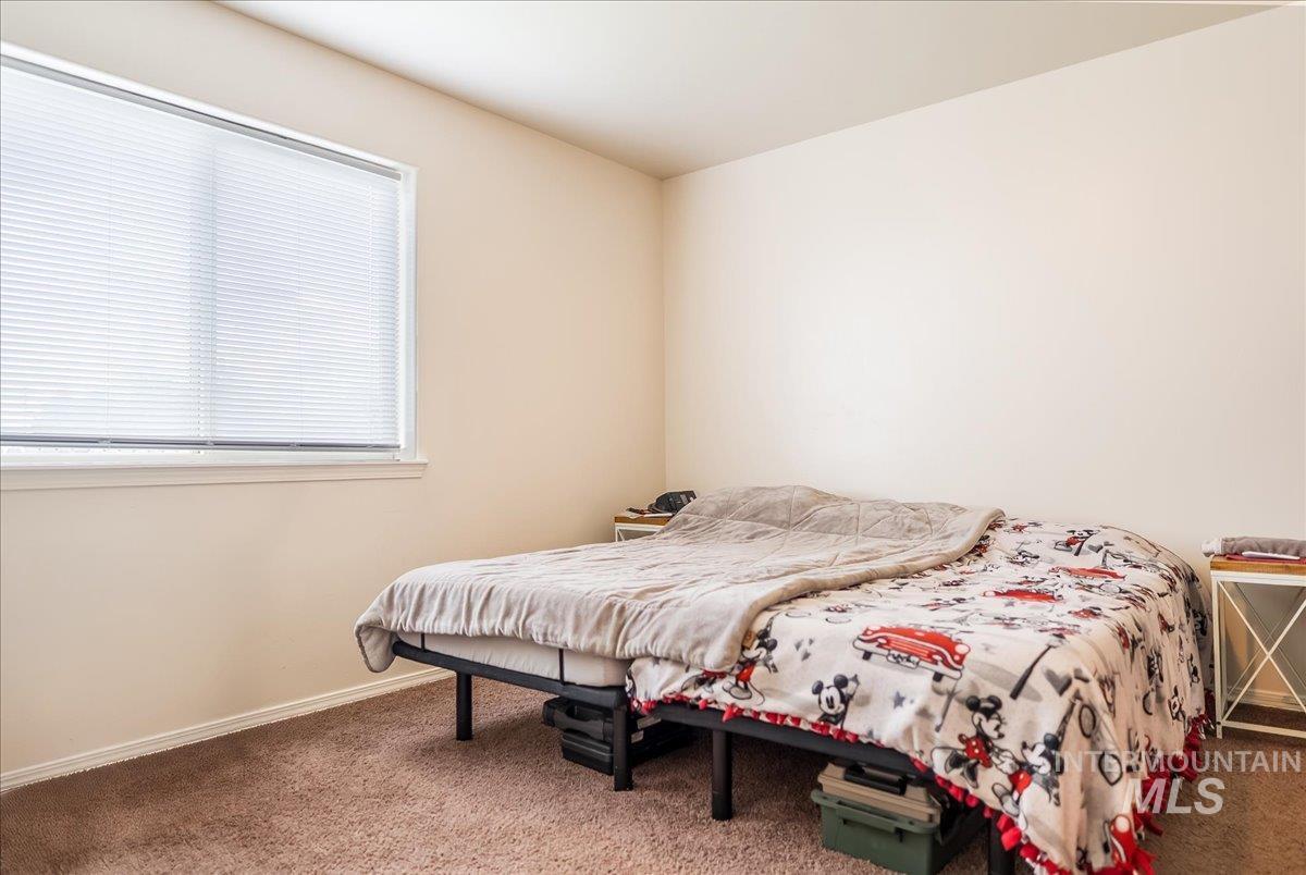 215 Little Cedar Dr, Hansen, Idaho 83334, 3 Bedrooms, 2 Bathrooms, Residential Income For Sale, Price $599,999,MLS 98967712