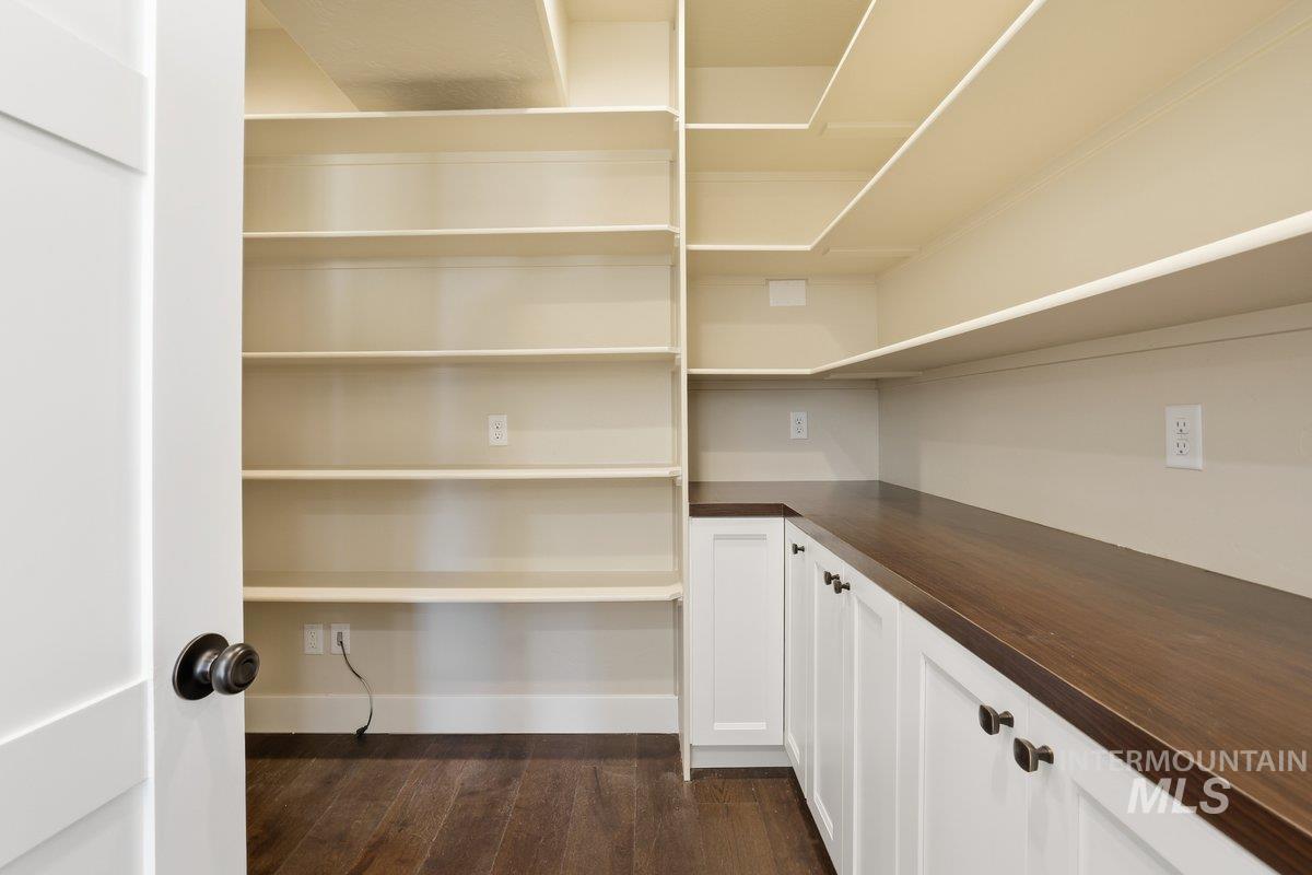 12401 Equestrian Way, Nampa, Idaho 83686, 6 Bedrooms, 4.5 Bathrooms, Residential For Sale, Price $2,399,000,MLS 98967720