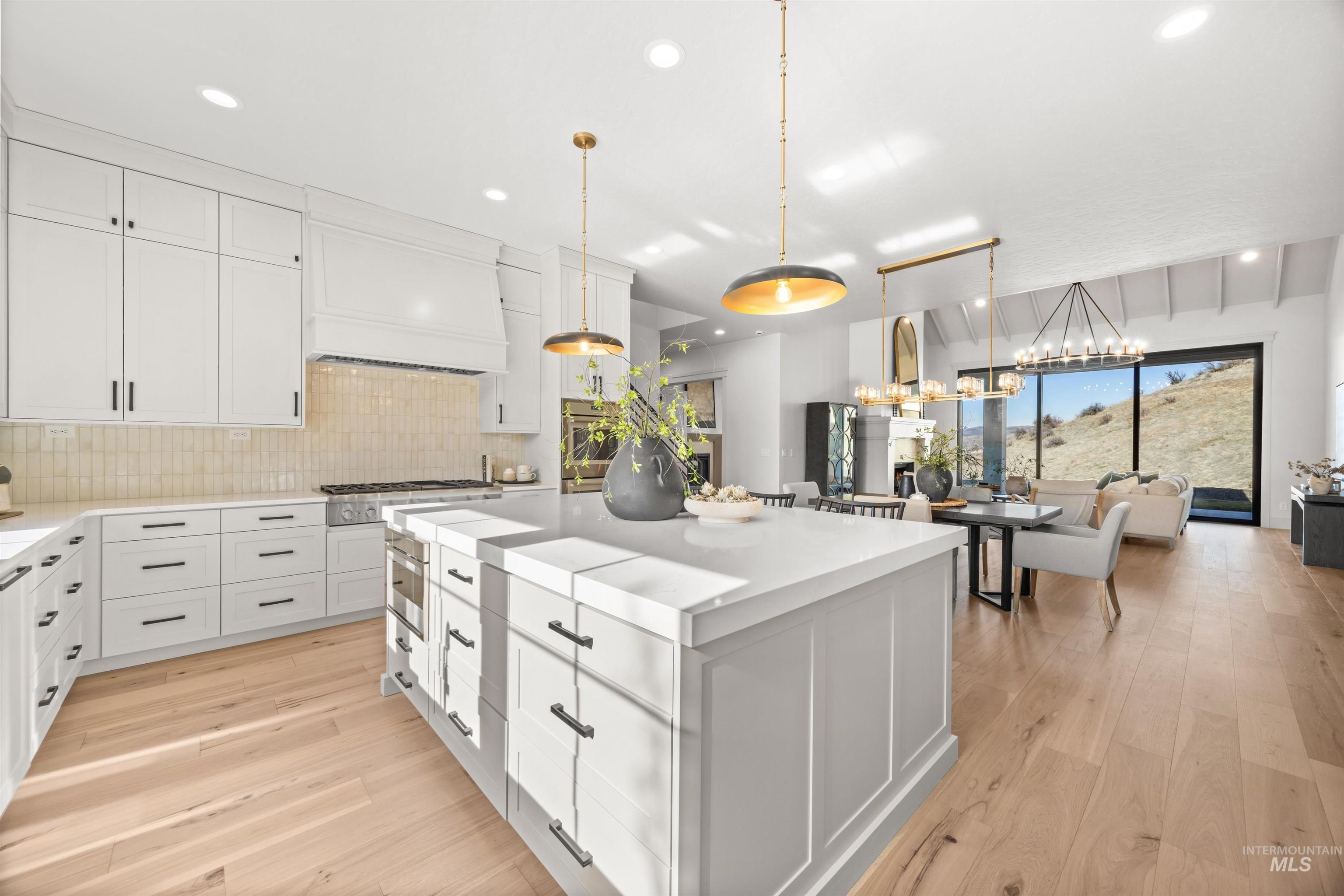 10968 N Elk Ridge Pl, Boise, Idaho 83714-2413, 5 Bedrooms, 4.5 Bathrooms, Residential For Sale, Price $1,699,777,MLS 98967725