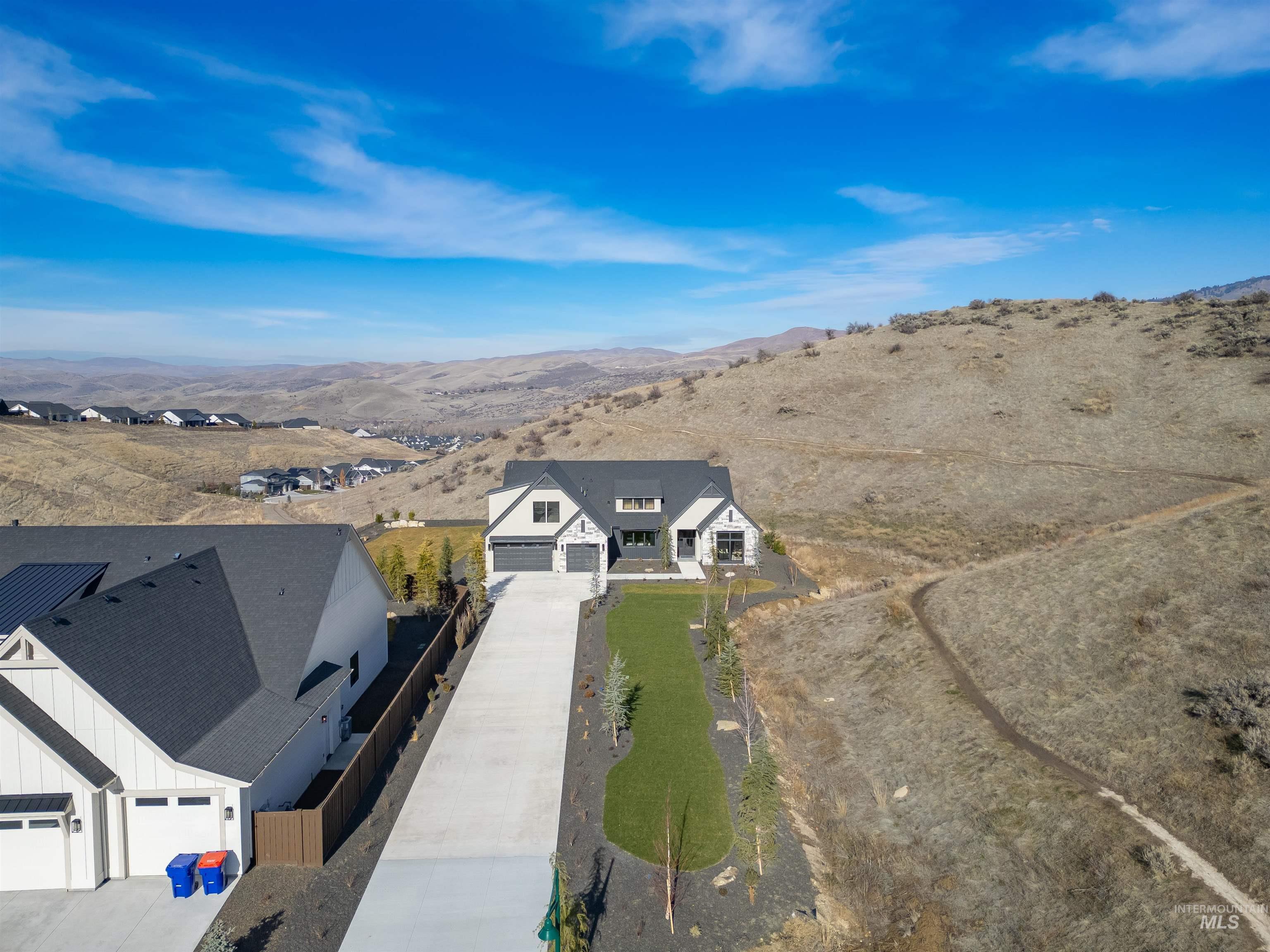 10968 N Elk Ridge Pl, Boise, Idaho 83714-2413, 5 Bedrooms, 4.5 Bathrooms, Residential For Sale, Price $1,699,777,MLS 98967725