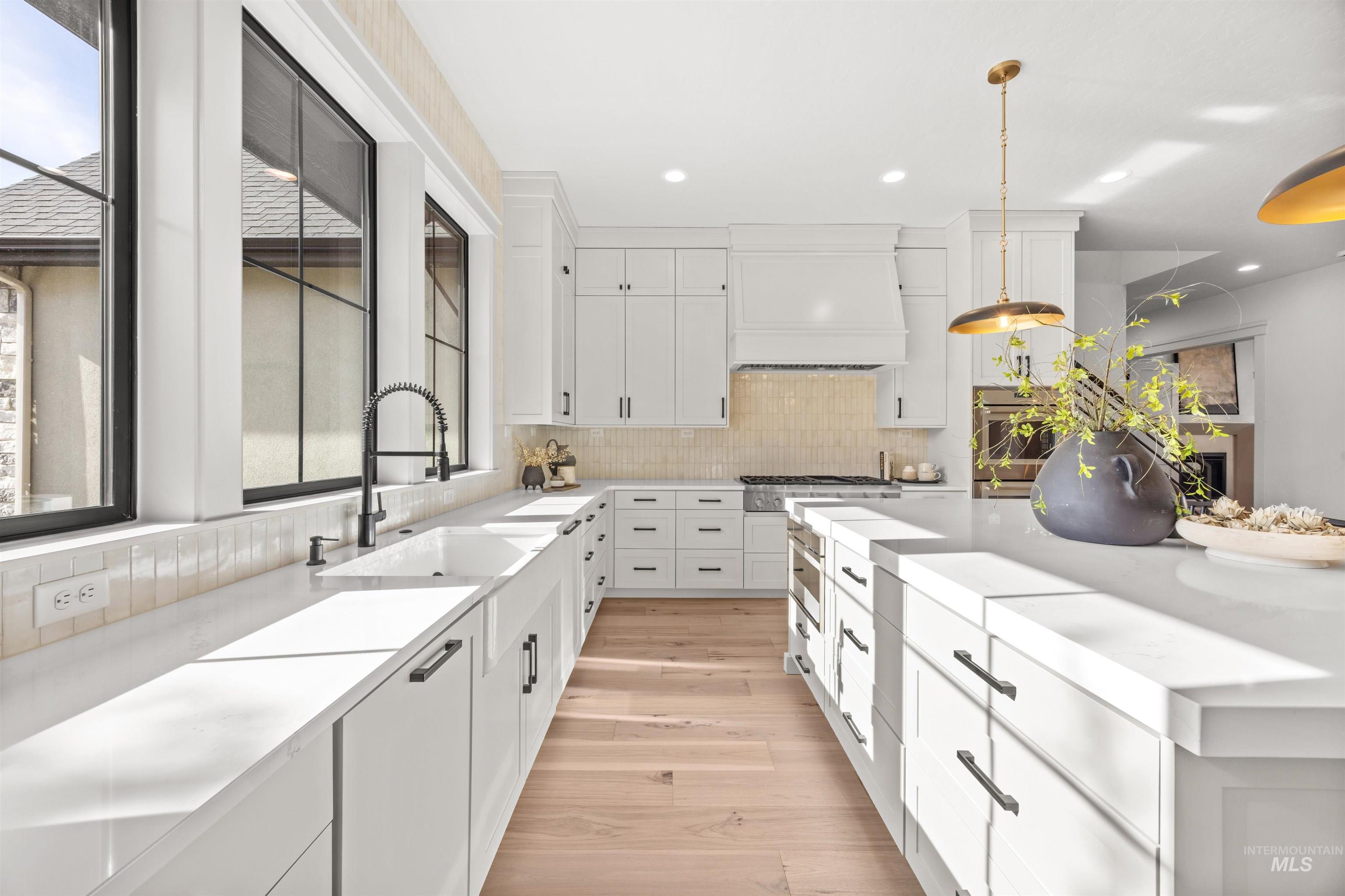 10968 N Elk Ridge Pl, Boise, Idaho 83714-2413, 5 Bedrooms, 4.5 Bathrooms, Residential For Sale, Price $1,699,777,MLS 98967725