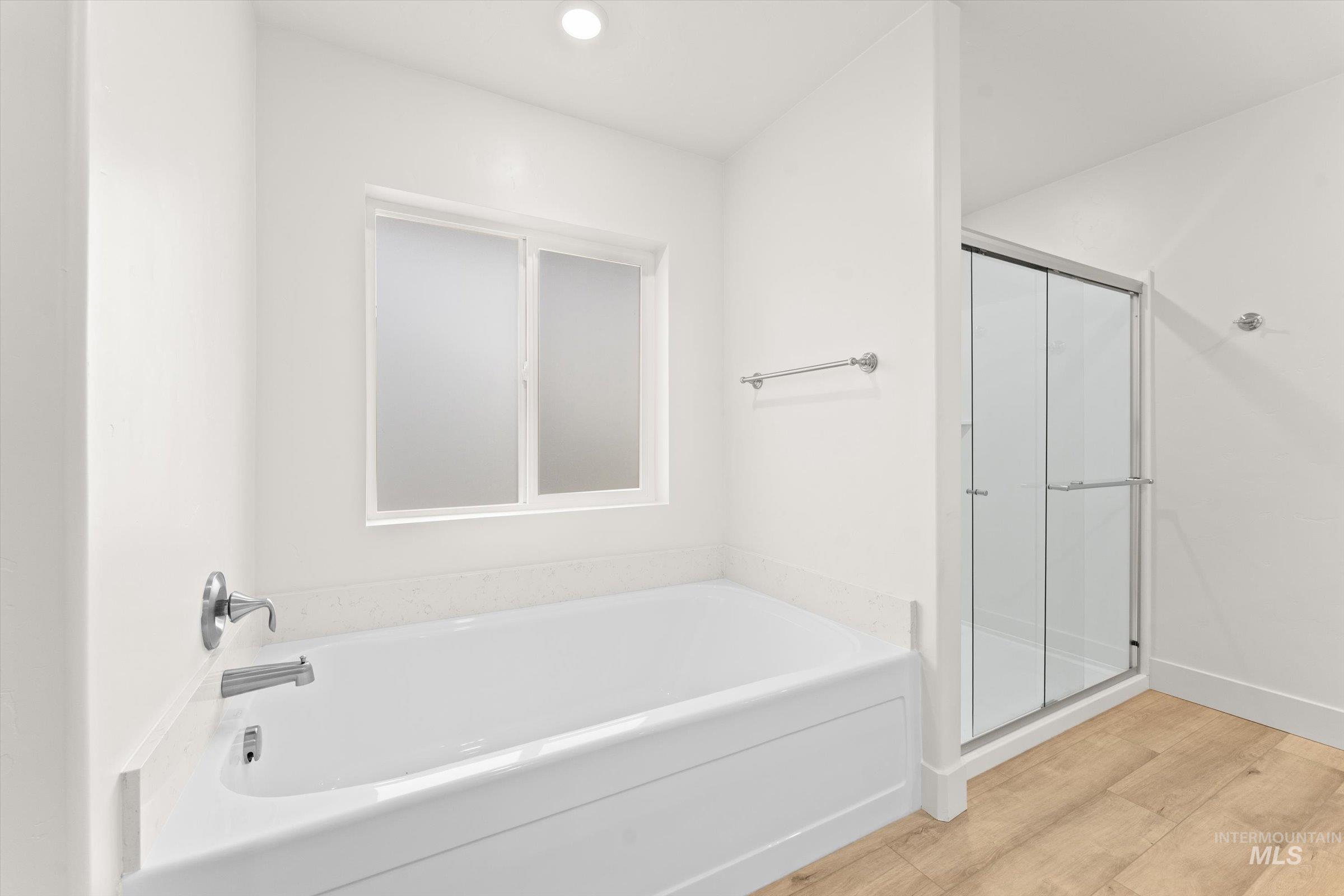 11257 Aspen Hill Dr, Caldwell, Idaho 83605, 5 Bedrooms, 3 Bathrooms, Residential For Sale, Price $565,000,MLS 98967745