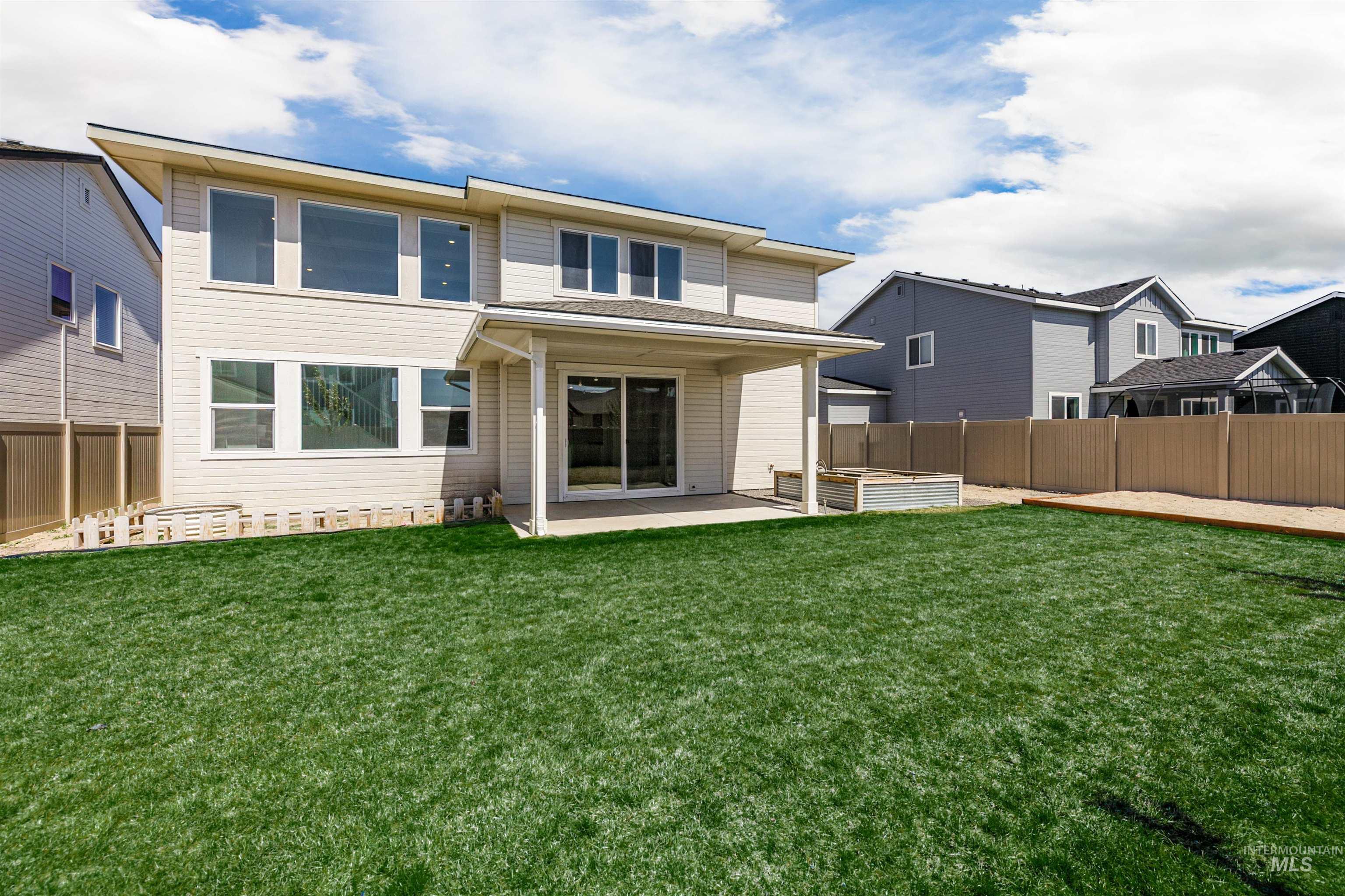 11257 Aspen Hill Dr, Caldwell, Idaho 83605, 5 Bedrooms, 3 Bathrooms, Residential For Sale, Price $565,000,MLS 98967745