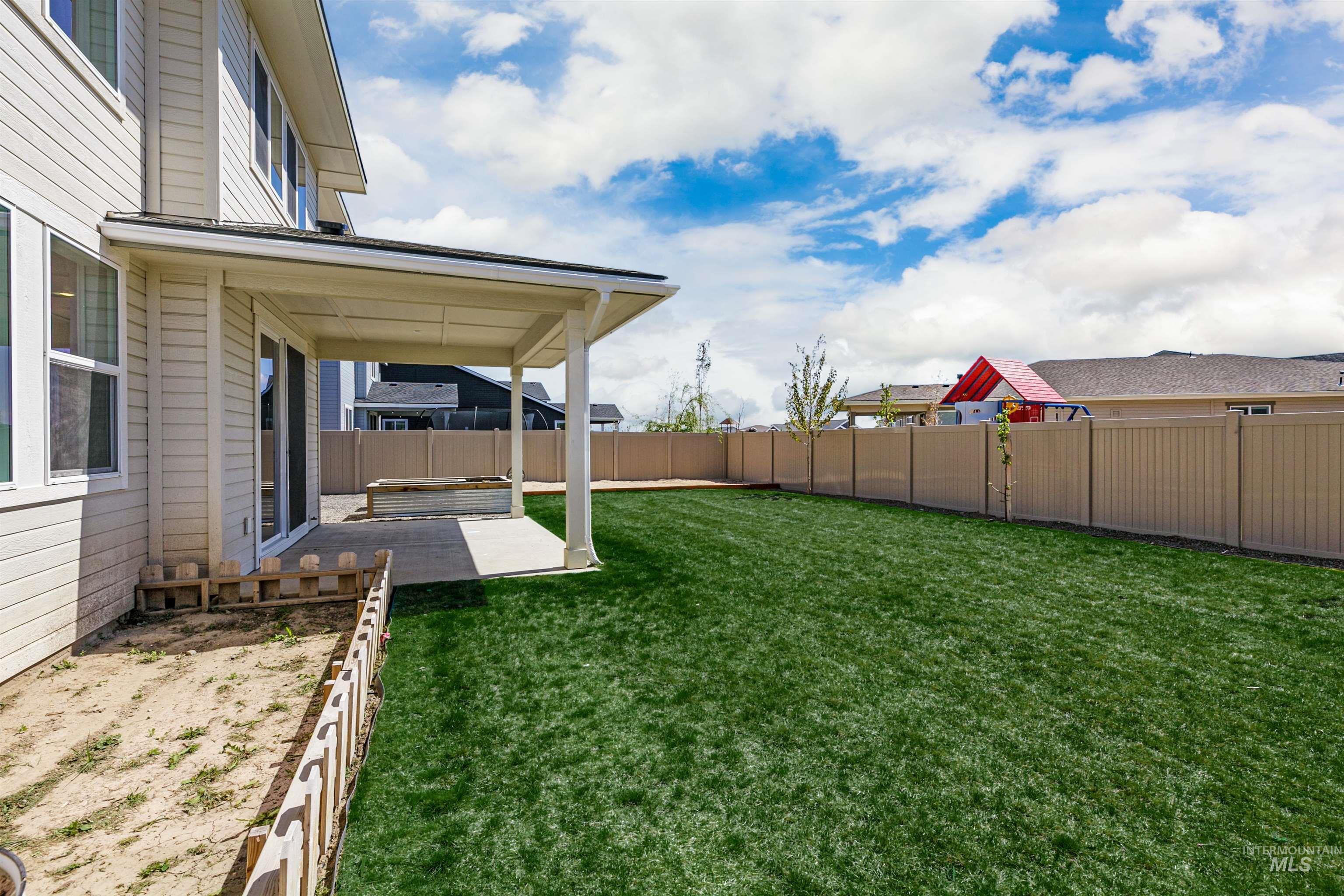 11257 Aspen Hill Dr, Caldwell, Idaho 83605, 5 Bedrooms, 3 Bathrooms, Residential For Sale, Price $565,000,MLS 98967745