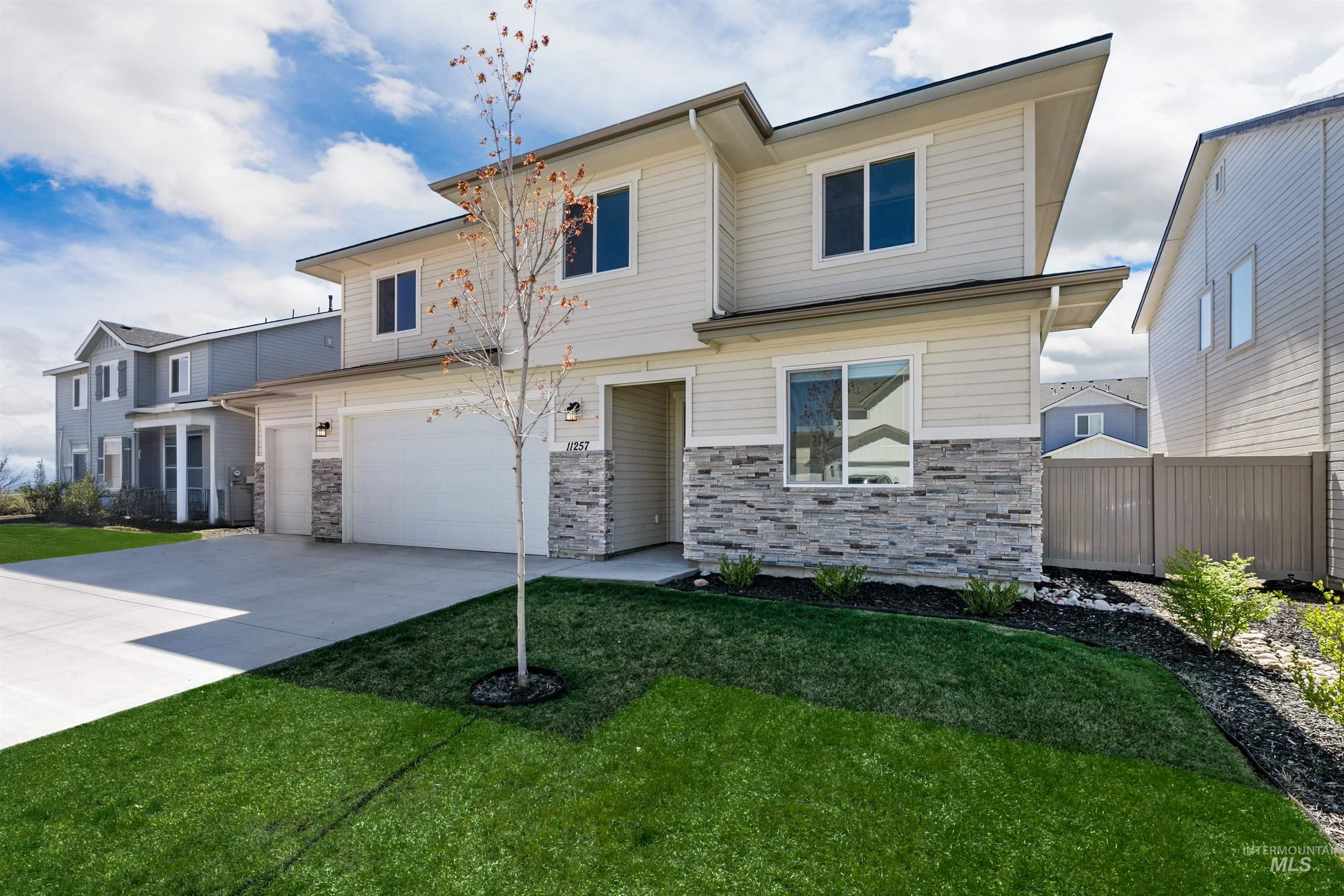 11257 Aspen Hill Dr, Caldwell, Idaho 83605, 5 Bedrooms, 3 Bathrooms, Residential For Sale, Price $565,000,MLS 98967745