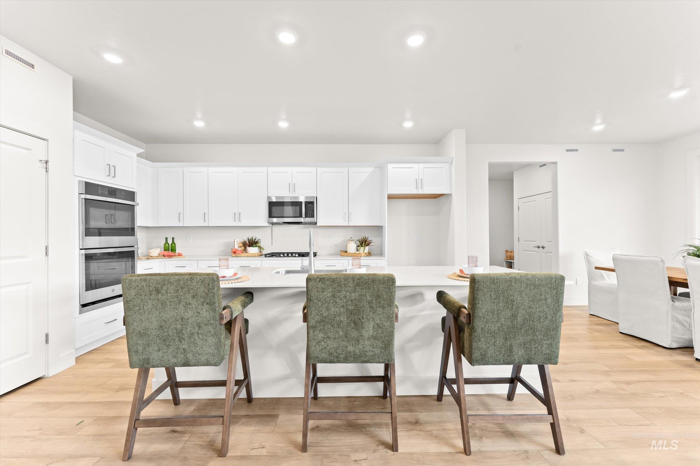 11257 Aspen Hill Dr, Caldwell, Idaho 83605, 5 Bedrooms, 3 Bathrooms, Residential For Sale, Price $565,000,MLS 98967745