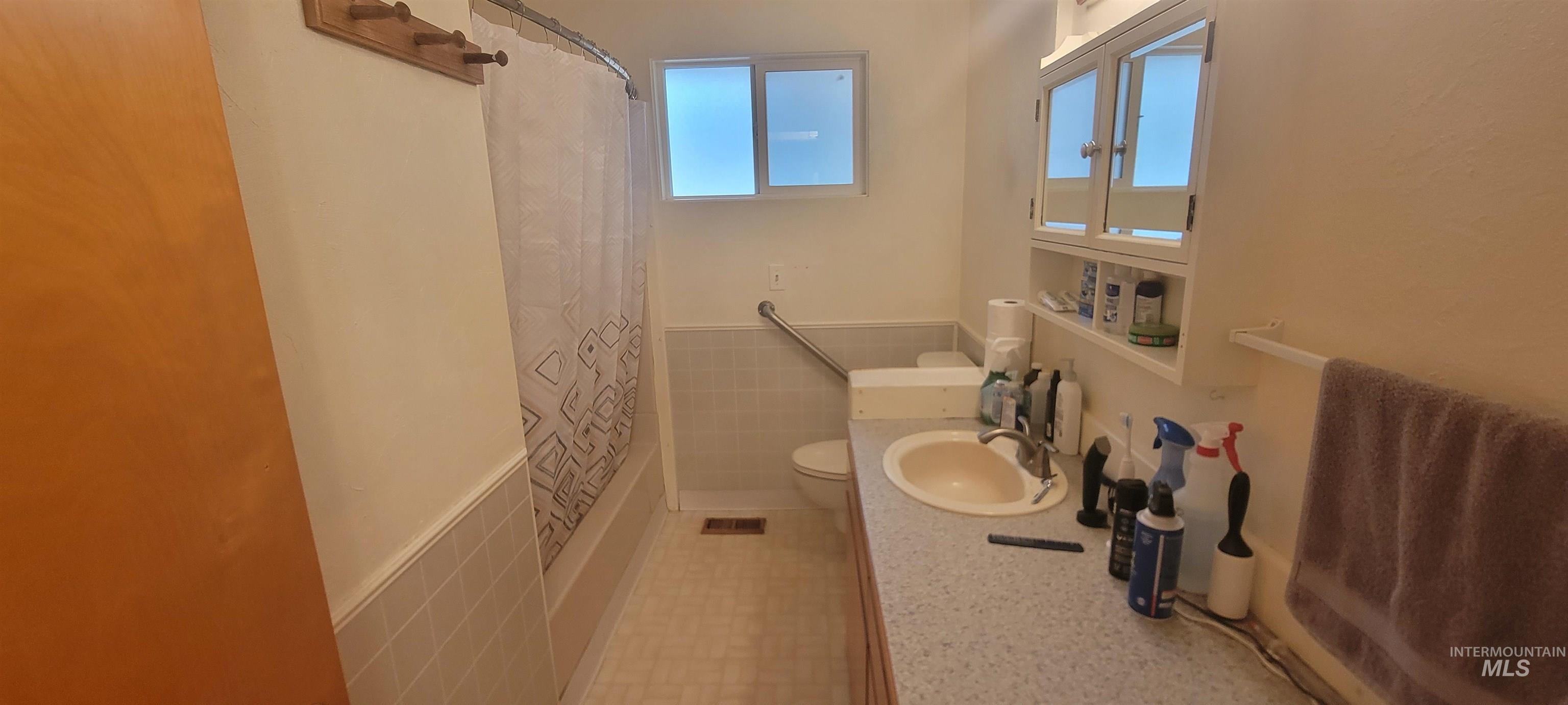 25 Gun Club Rd, Pomeroy, Washington 99347, 3 Bedrooms, 2 Bathrooms, Residential For Sale, Price $299,900,MLS 98967756