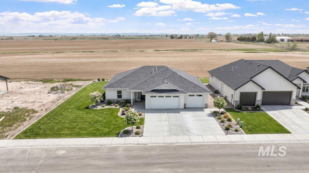 930 23rd Ave E, Jerome, Idaho 83338, 3 Bedrooms, 2 Bathrooms, Residential For Sale, Price $418,219, 98967758