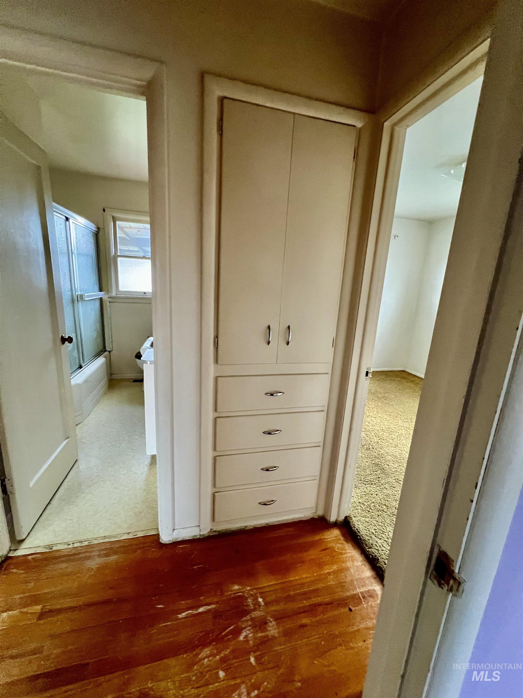 1027 11th Street, Clarkston, Washington 99403, 4 Bedrooms, 1 Bathroom, Residential For Sale, Price $245,000,MLS 98967760