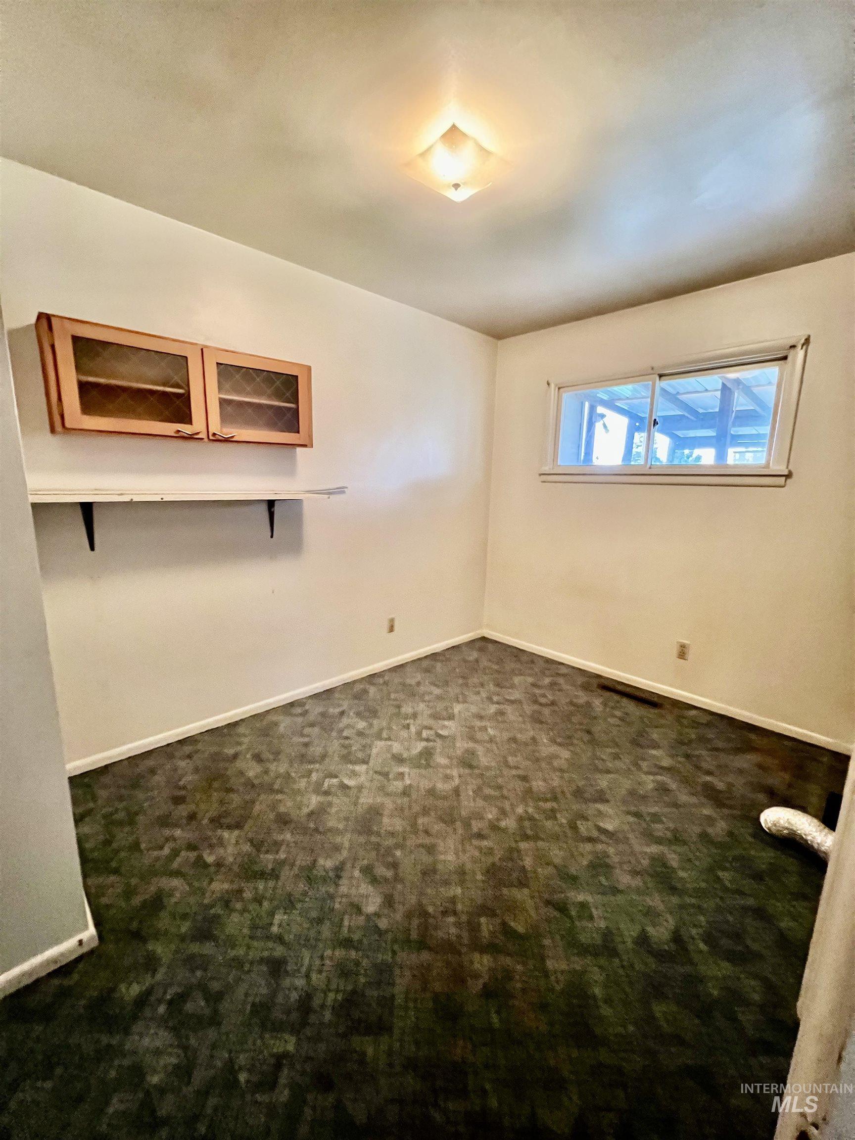 1027 11th Street, Clarkston, Washington 99403, 4 Bedrooms, 1 Bathroom, Residential For Sale, Price $245,000,MLS 98967760