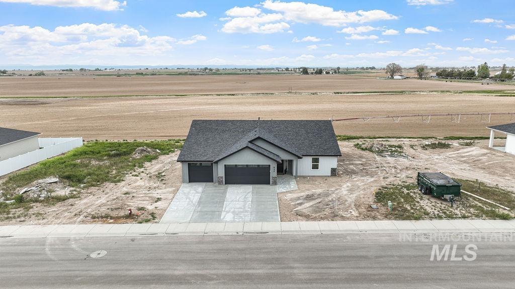 922 23rd Ave E, Jerome, Idaho 83338, 3 Bedrooms, 2 Bathrooms, Residential For Sale, Price $424,219, 98967763