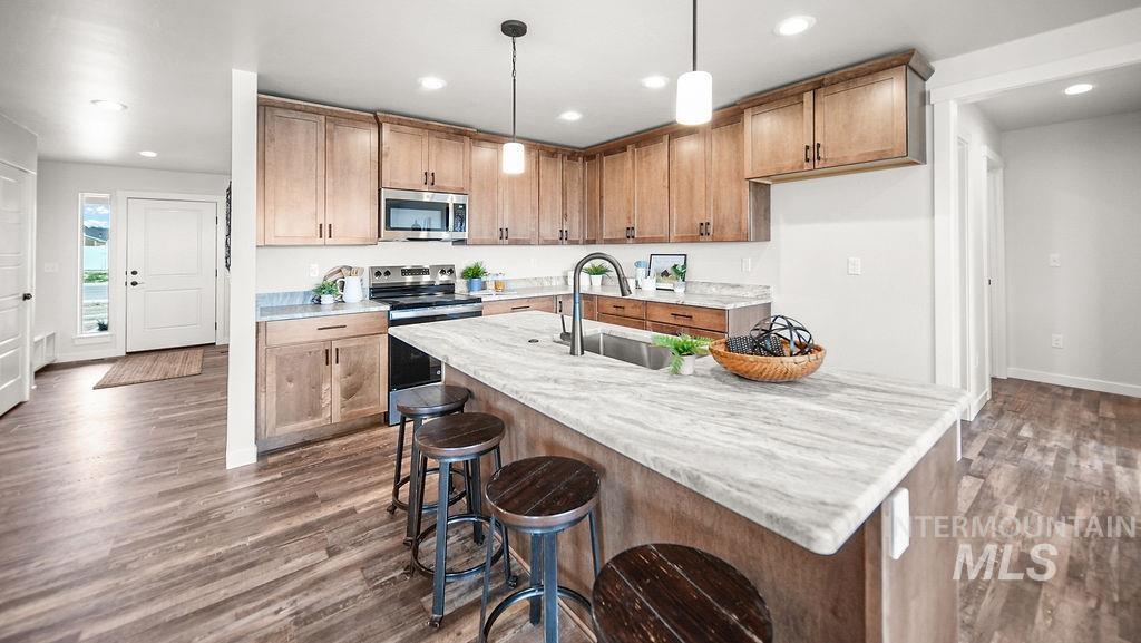 922 23rd Ave E, Jerome, Idaho 83338, 3 Bedrooms, 2 Bathrooms, Residential For Sale, Price $424,219, 98967763