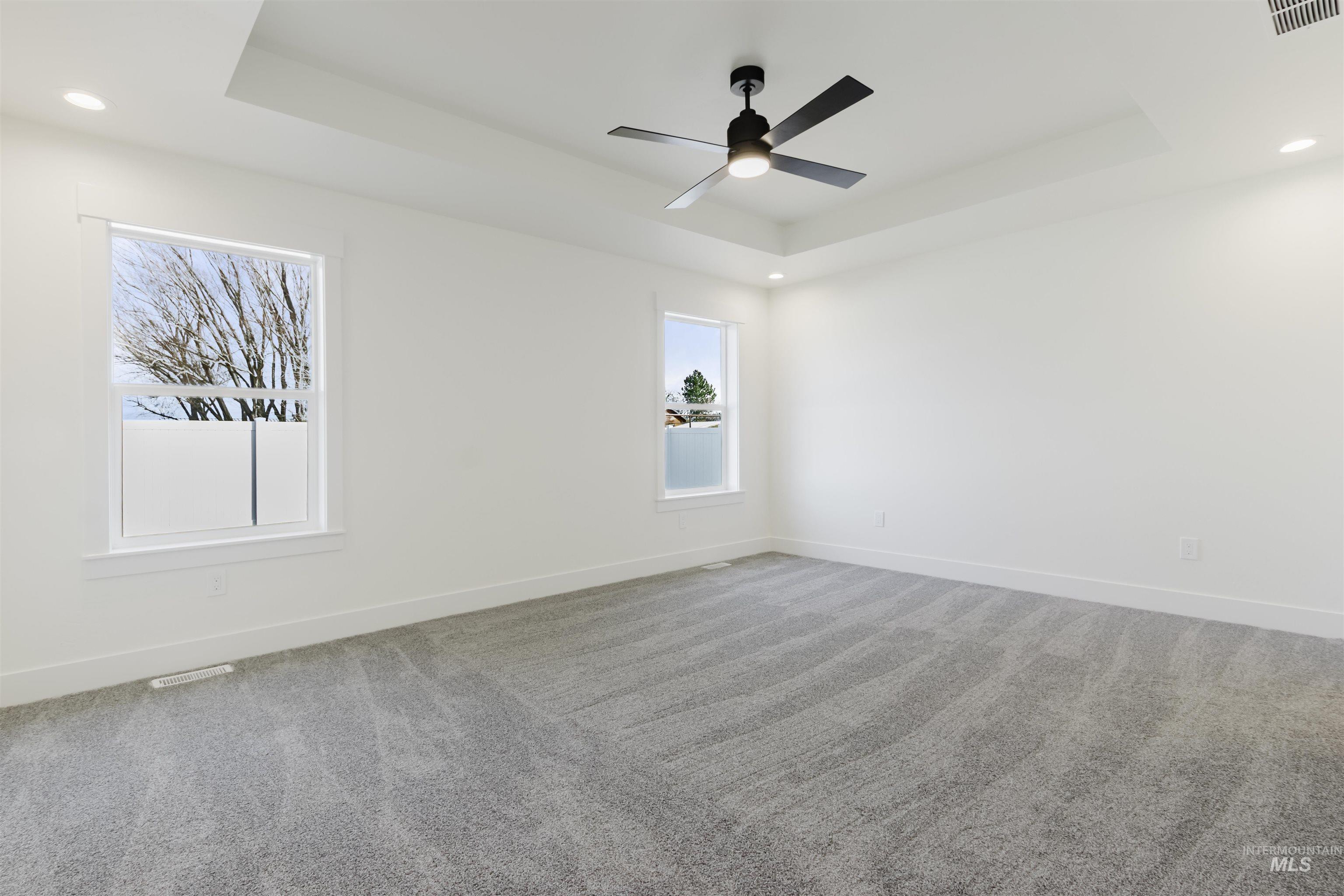 1516 Bird Farm Dr, Jerome, Idaho 83301, 3 Bedrooms, 2 Bathrooms, Residential For Sale, Price $439,900,MLS 98967767