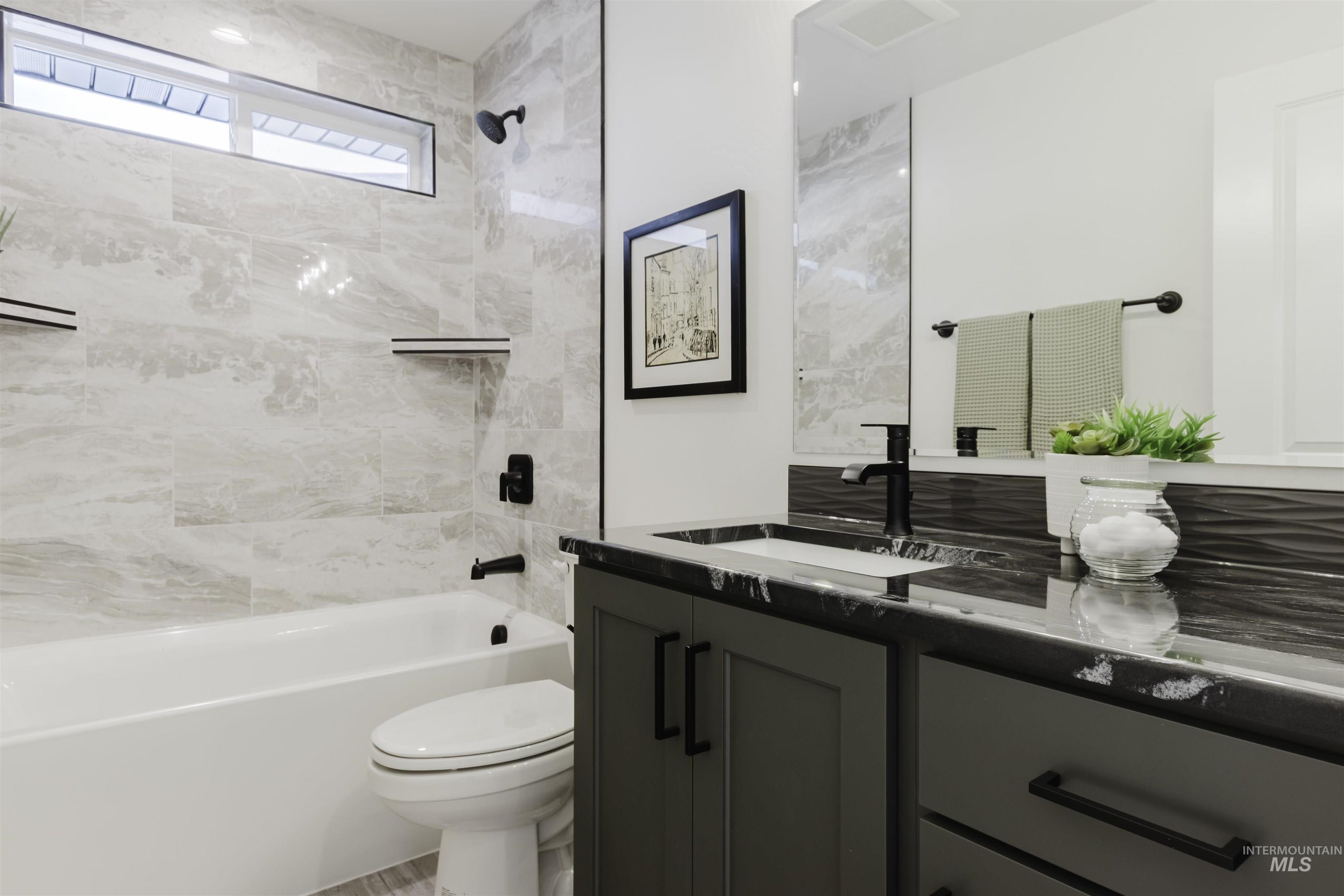 1516 Bird Farm Dr, Jerome, Idaho 83301, 3 Bedrooms, 2 Bathrooms, Residential For Sale, Price $439,900,MLS 98967767