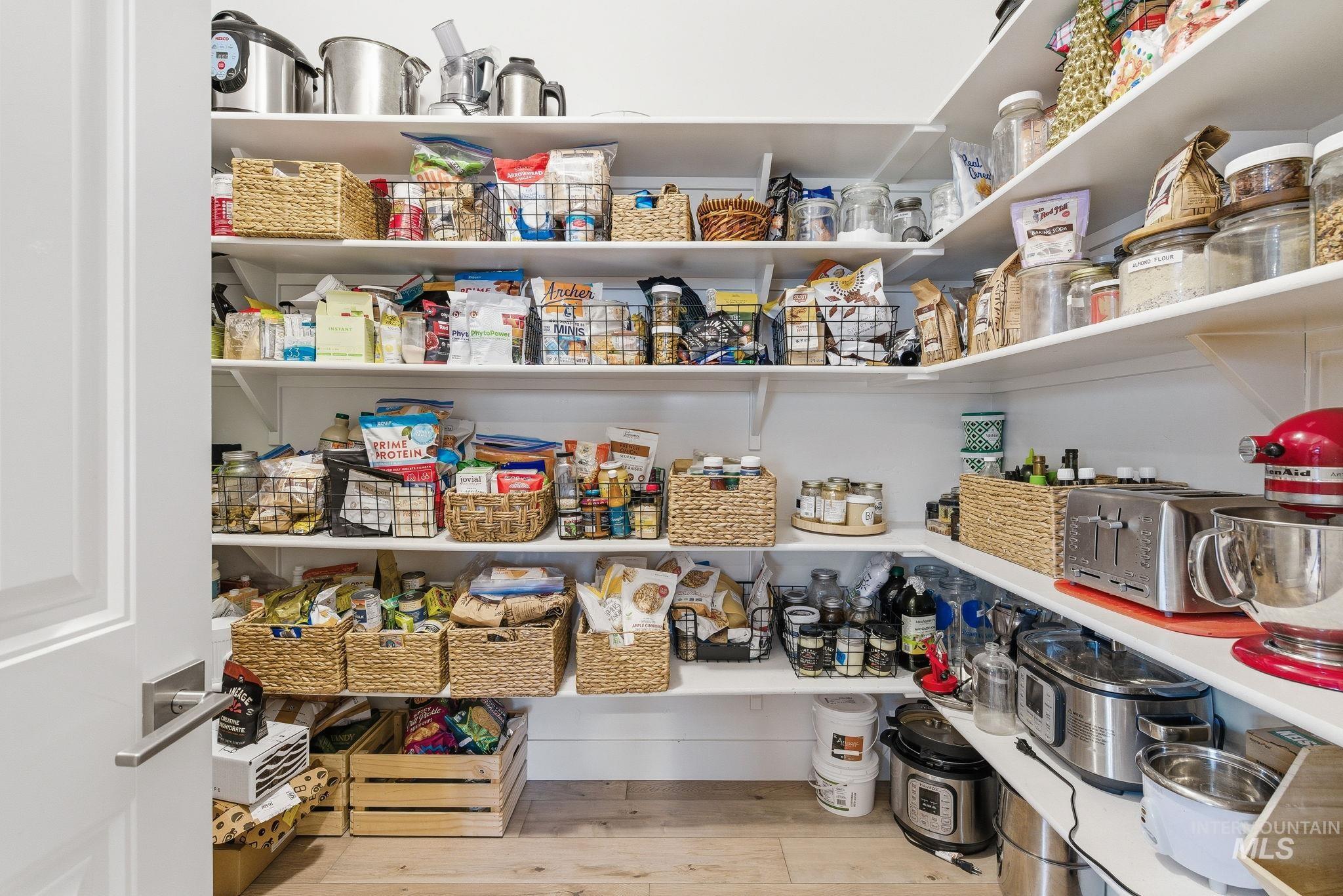 12602 S Teano Ave., Nampa, Idaho 83686, 3 Bedrooms, 2 Bathrooms, Residential For Sale, Price $545,000,MLS 98967772