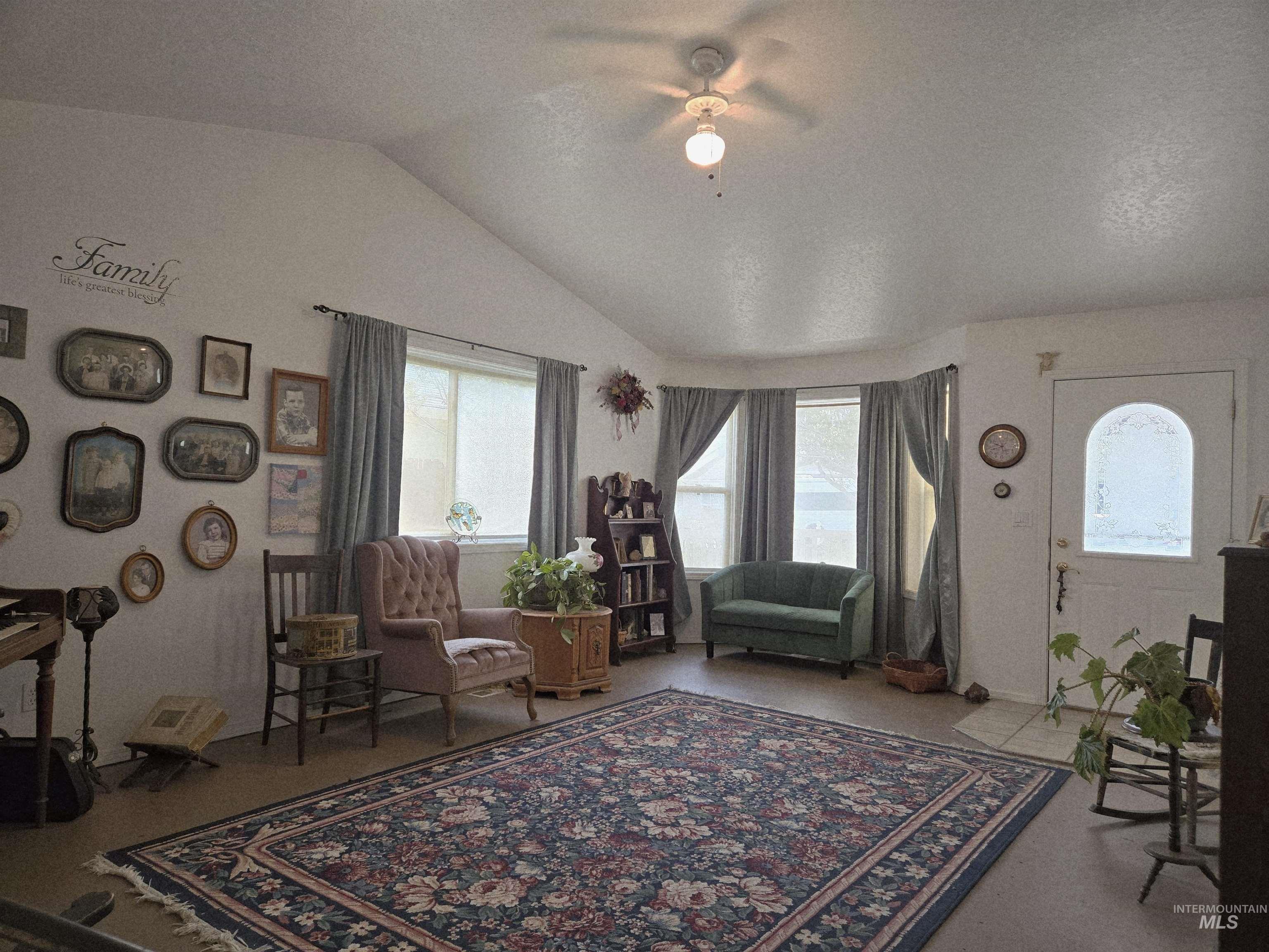 1680 Pennington Dr., Ontario, Oregon 97914, 4 Bedrooms, 2 Bathrooms, Residential For Sale, Price $349,000,MLS 98967775