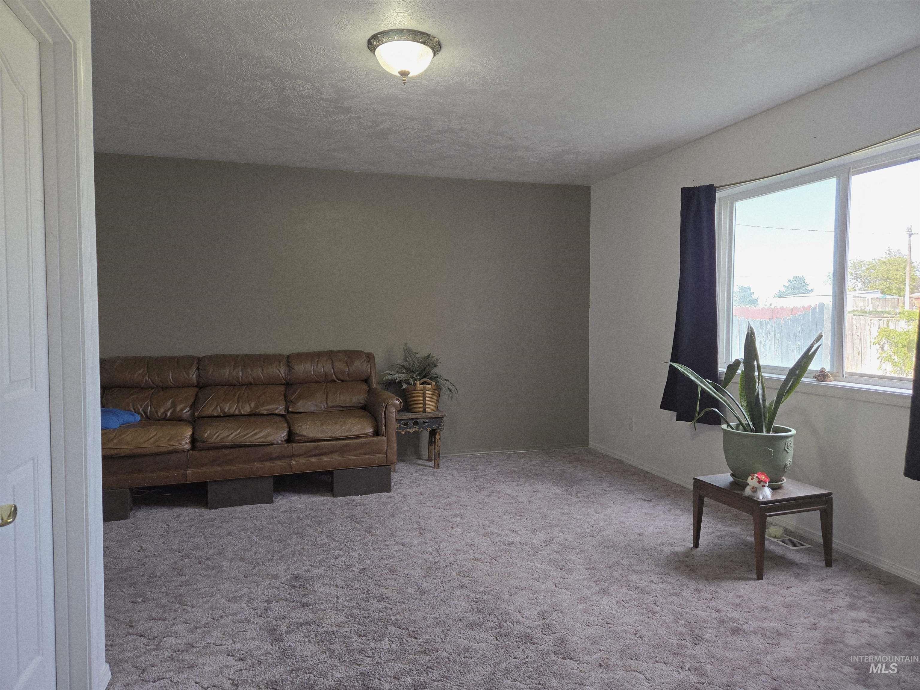 1680 Pennington Dr., Ontario, Oregon 97914, 4 Bedrooms, 2 Bathrooms, Residential For Sale, Price $349,000,MLS 98967775