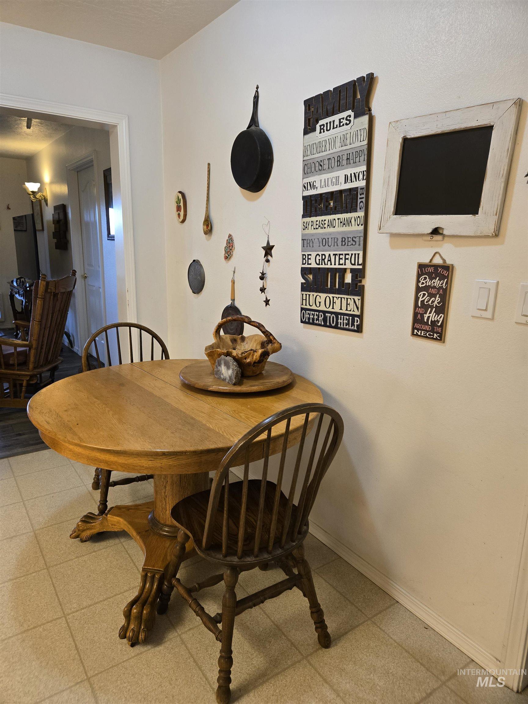 1680 Pennington Dr., Ontario, Oregon 97914, 4 Bedrooms, 2 Bathrooms, Residential For Sale, Price $349,000,MLS 98967775