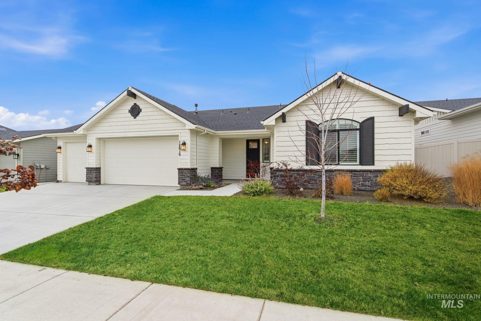 12616 S Teano Ave, Nampa, Idaho 83686, 3 Bedrooms, 2.5 Bathrooms, Residential For Sale, Price $550,000,MLS 98967776