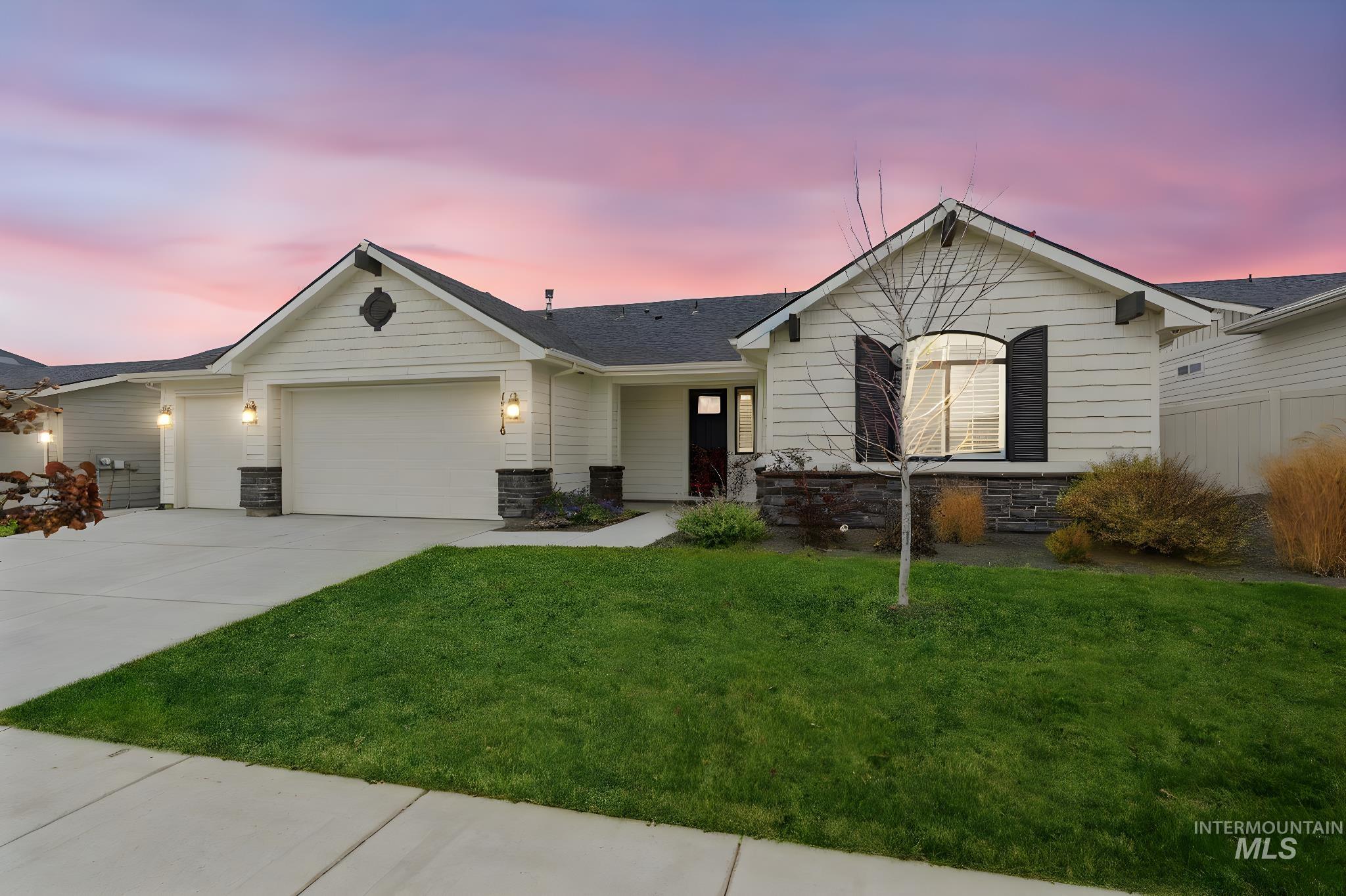 12616 S Teano Ave, Nampa, Idaho 83686, 3 Bedrooms, 2.5 Bathrooms, Residential For Sale, Price $550,000,MLS 98967776
