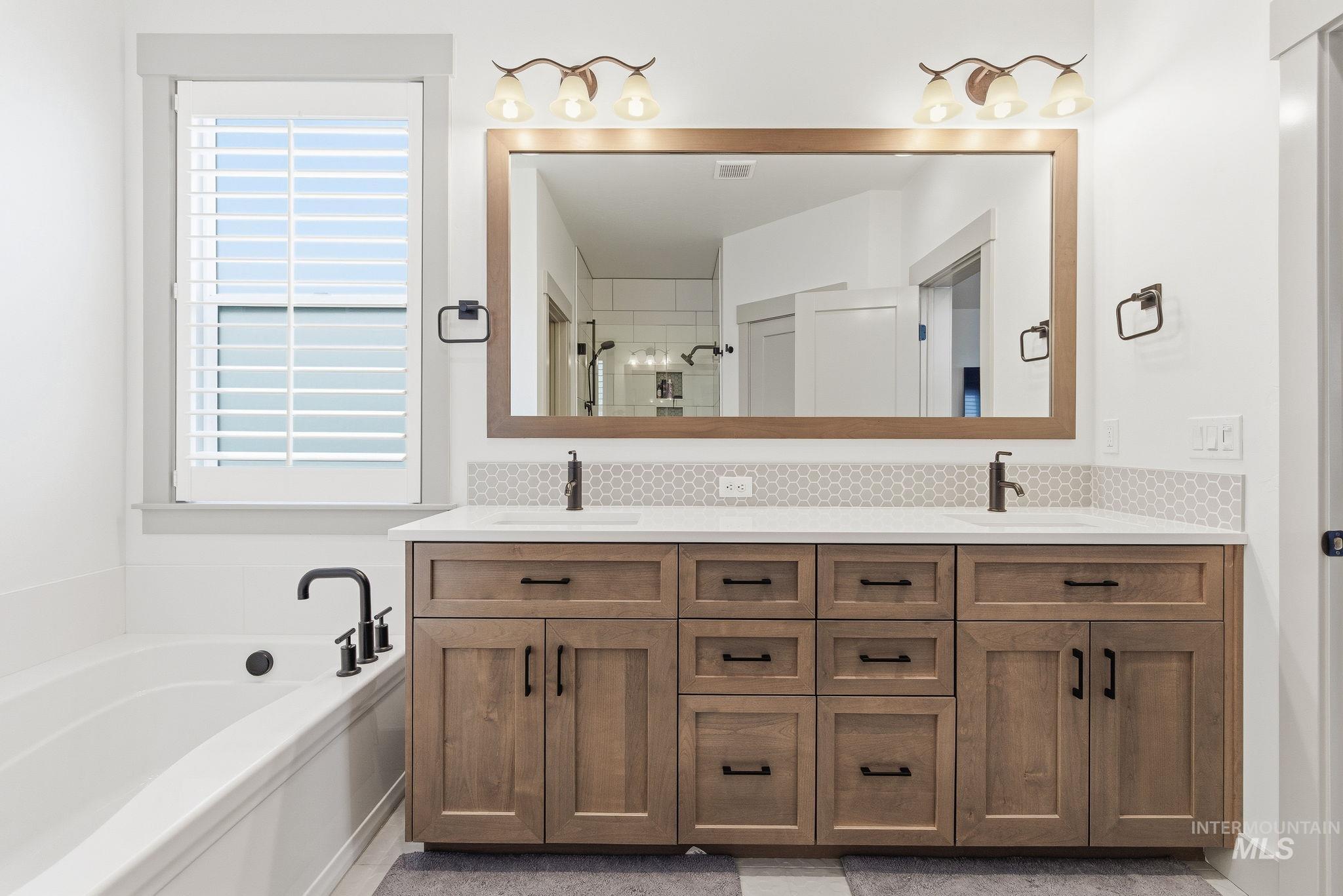 12616 S Teano Ave, Nampa, Idaho 83686, 3 Bedrooms, 2.5 Bathrooms, Residential For Sale, Price $550,000,MLS 98967776