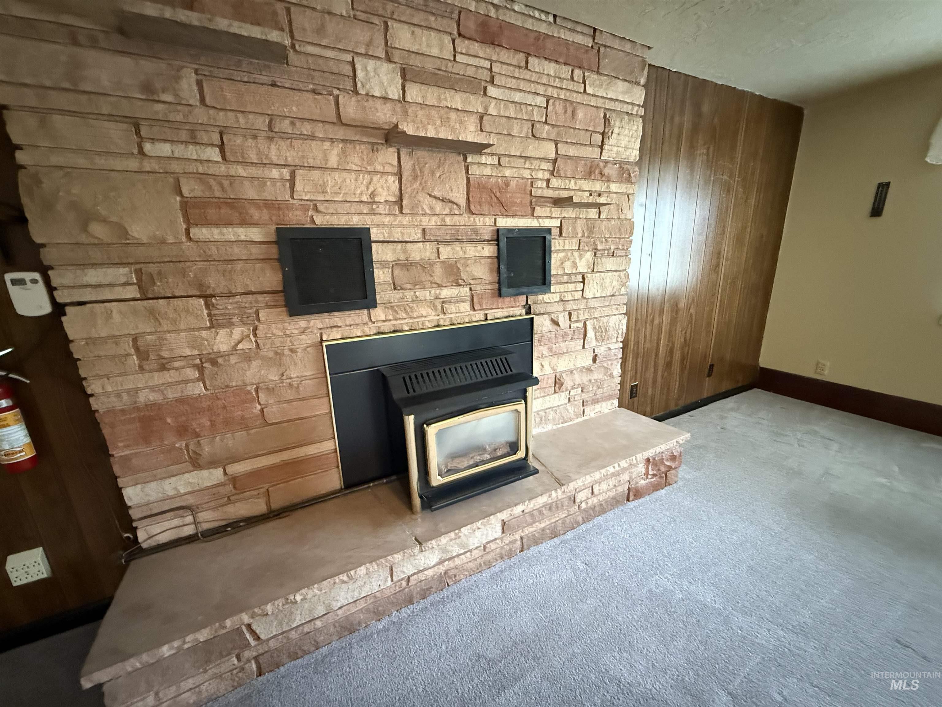 65 E Arthur, Glenns Ferry, Idaho 83623, 4 Bedrooms, 2 Bathrooms, Residential For Sale, Price $295,900,MLS 98967782