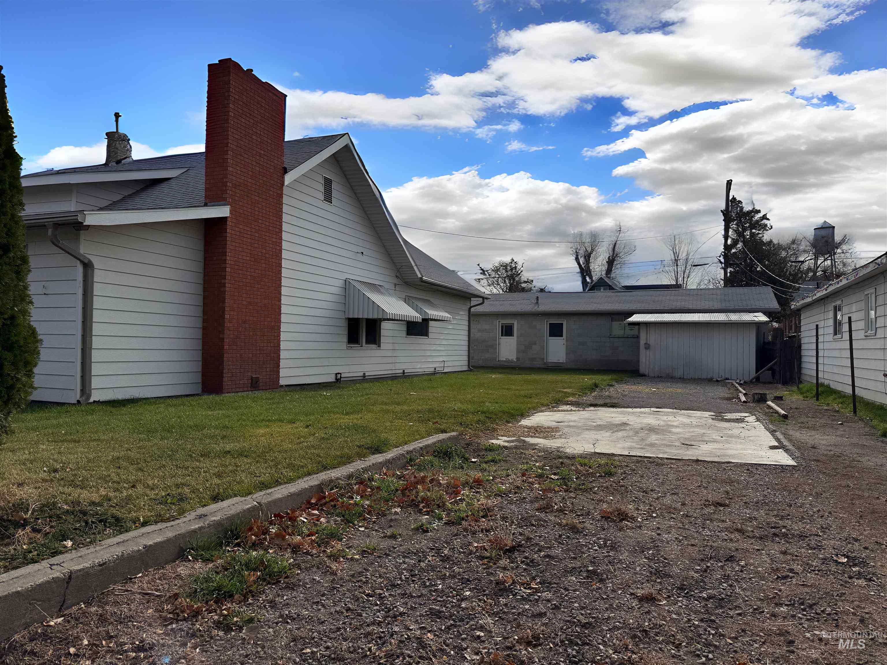 65 E Arthur, Glenns Ferry, Idaho 83623, 4 Bedrooms, 2 Bathrooms, Residential For Sale, Price $295,900,MLS 98967782