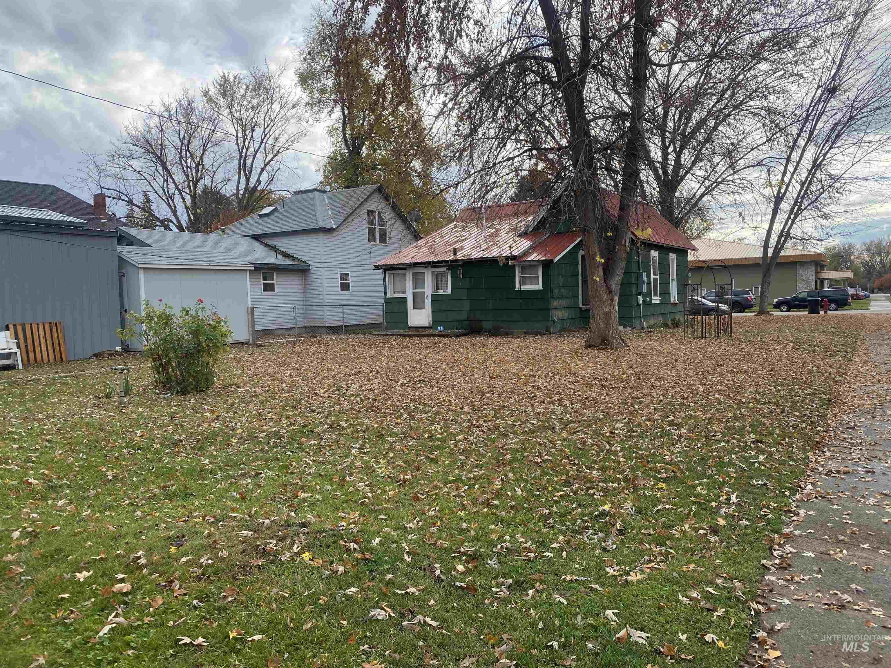 502 E Court, Weiser, Idaho 83672, 2 Bedrooms, 1 Bathroom, Residential For Sale, Price $180,000,MLS 98967785