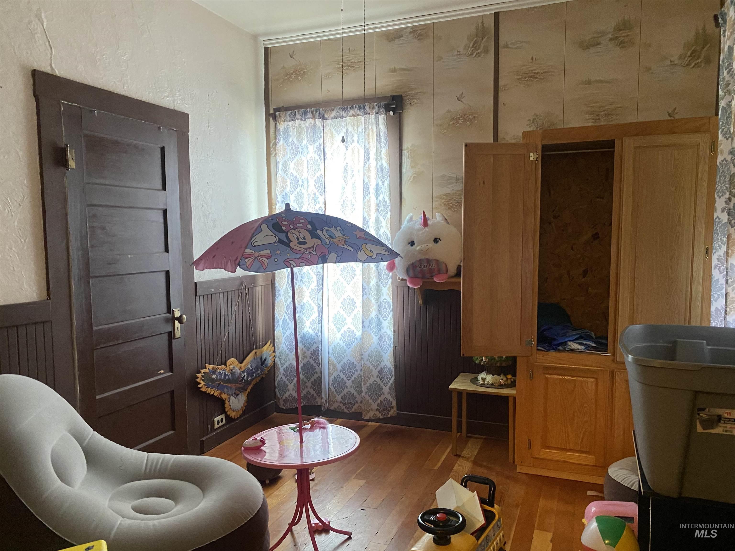 502 E Court, Weiser, Idaho 83672, 2 Bedrooms, 1 Bathroom, Residential For Sale, Price $180,000,MLS 98967785